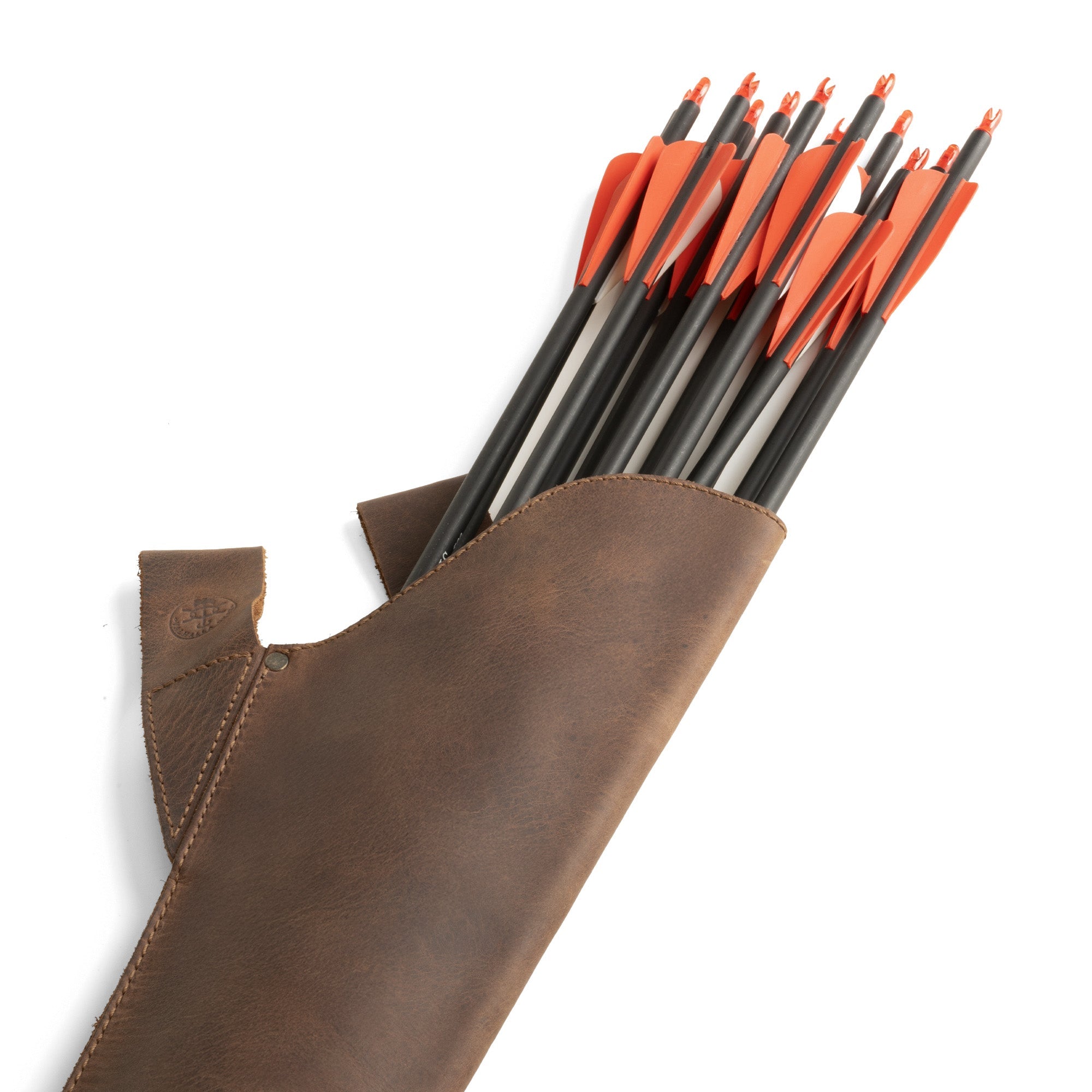 Close-up of Valhalla Gear Hip Quiver filled with arrows, emphasizing its stylish and functional full grain leather design. This Leather Hip Quiver for Arrows functions as an excellent Hunting Quiver Arrow Holder and Archery Quivers Holder, ideal for archers seeking the best compound bow arrow quiver for recurve or back quivers. Crafted with care in La Antigua Guatemala, it showcases artisan, hand cut, hand sewn artistry.