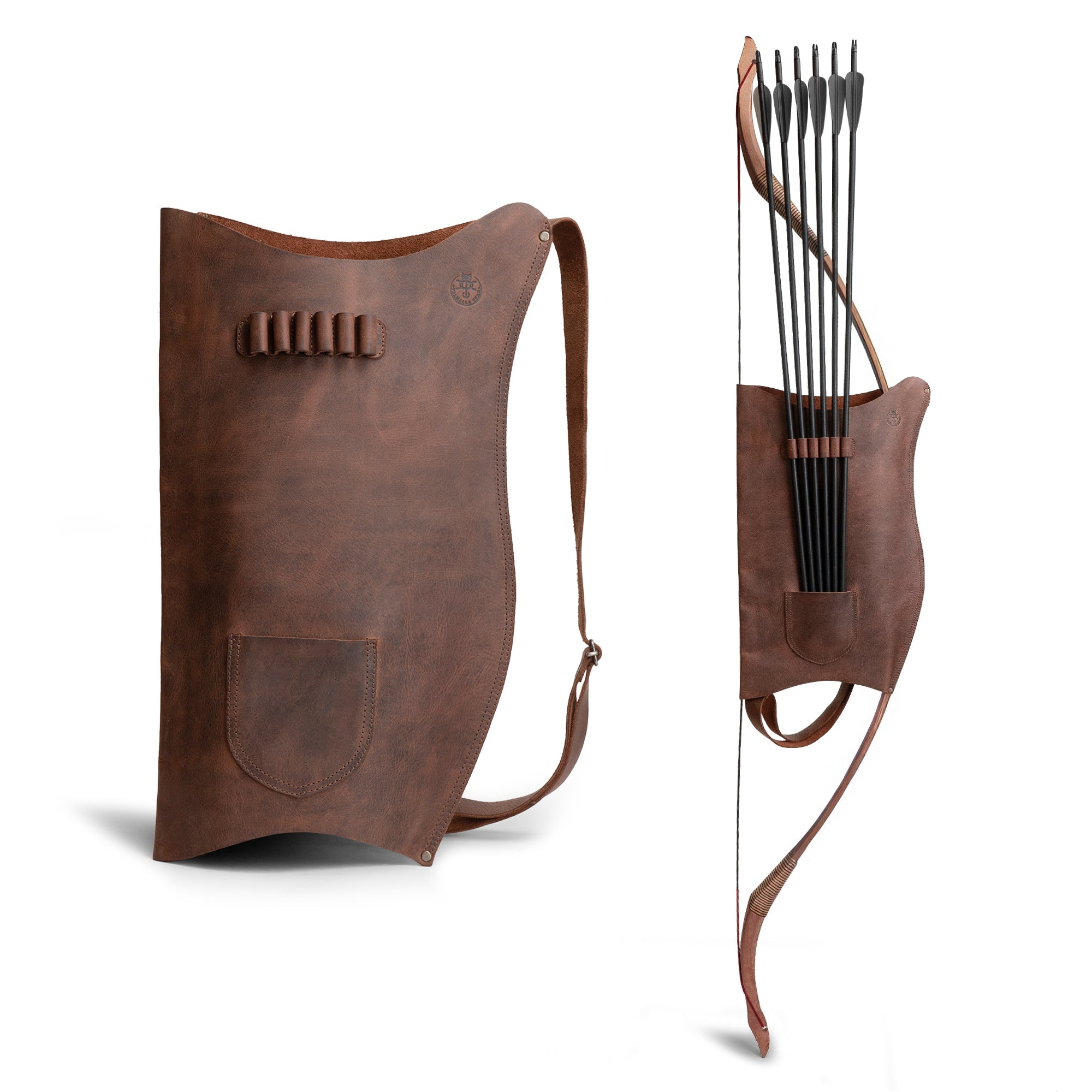 Valhalla Gear's Archery Bow Carrier with Arrow Slots showcasing an elegant design made of full grain leather. Features an adjustable shoulder strap for easy carrying during training, cosplay, or shooting activities. Perfect for archers, this artisan-crafted product highlights small batch production and traditional handmade methods in La Antigua Guatemala.