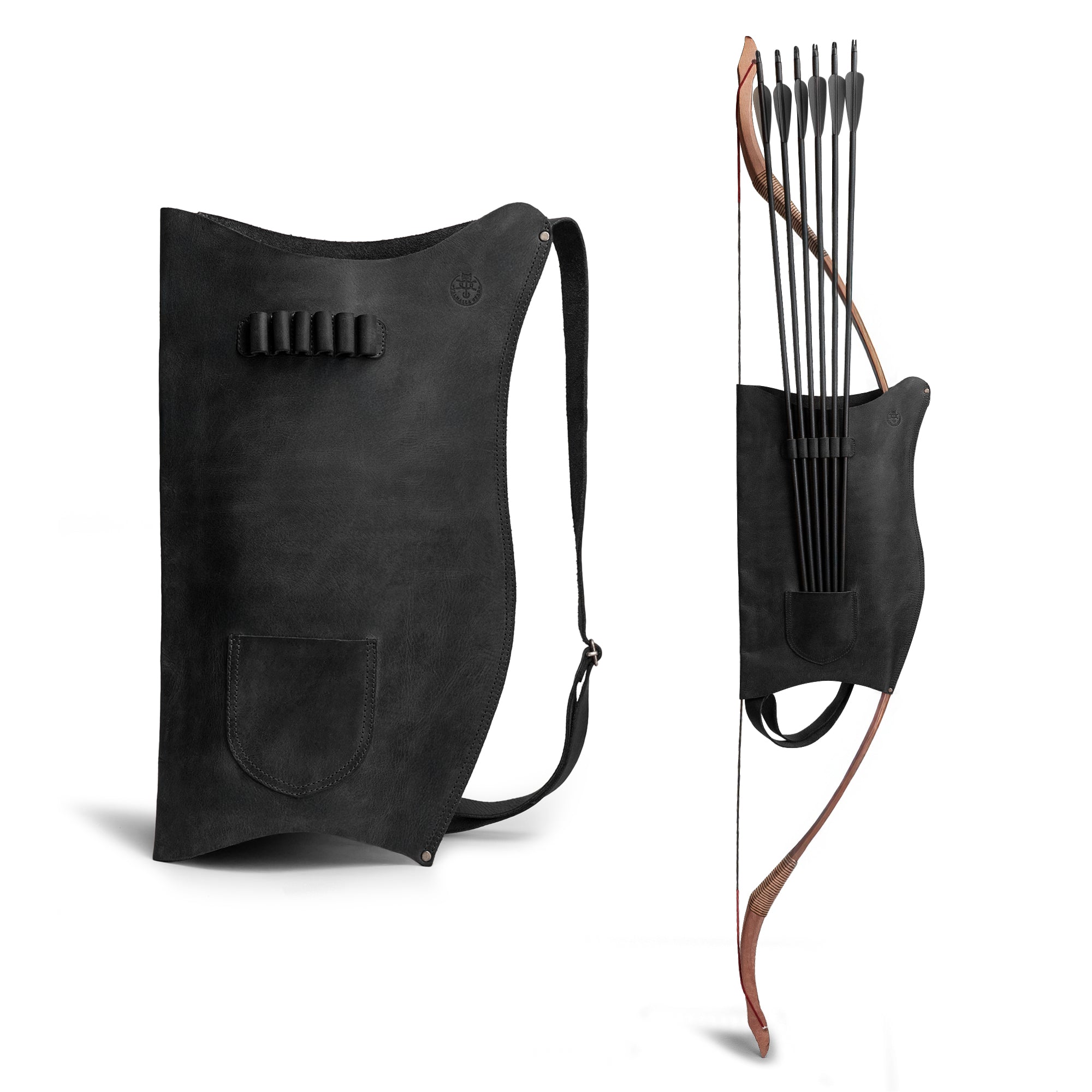 Valhalla Gear's Archery Bow Carrier with Arrow Slots displayed in black leather, perfect for shooting and cosplay. This durable carrier features an adjustable shoulder strap and an artisan touch, showcasing handmade craftsmanship in La Antigua Guatemala.