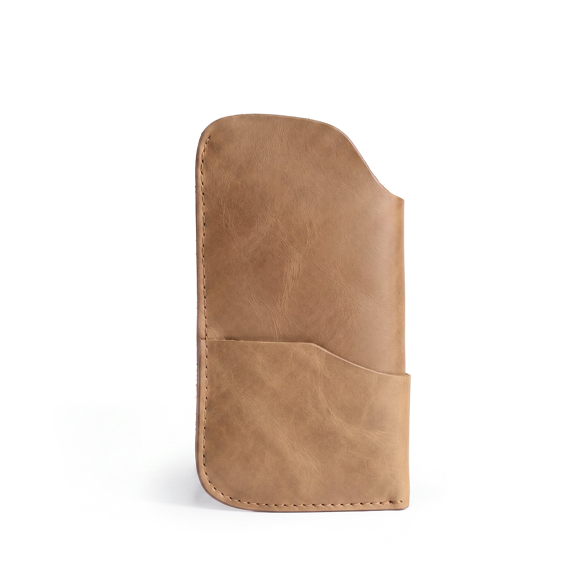 Introducing the Hide & Drink Sunglass Case & Wallet in a unique dark brown leather. This Rustic Sunglasses Case & Wallet combines grace and practicality, crafted from Full Grain Leather for a reliable eyeglasses sleeve for travel, artisan-made in La Antigua Guatemala & Oaxaca Mexico.