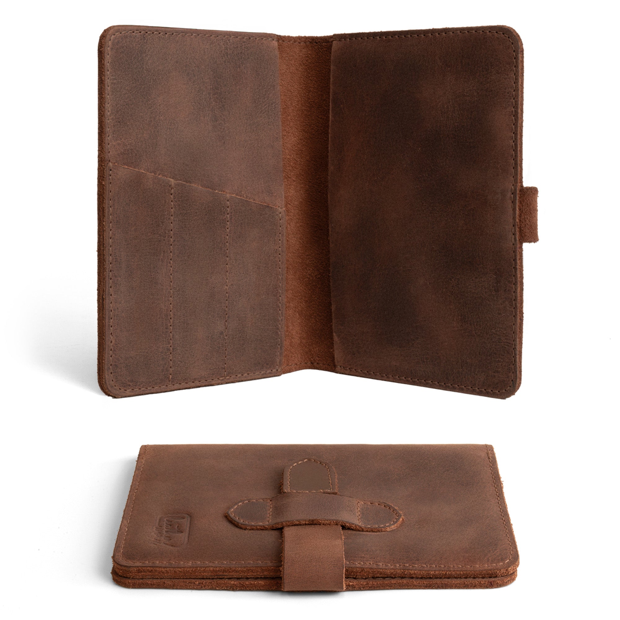 Inside view of Leather Worx Field Notes Cover 3.5 x 5.5 in. Cover with Pen Slots, demonstrating the elegant and practical design. This Full Grain Leather Cover for Field Notes (3.5 x 5.5 in.) includes functional pen slots. A perfect notebook case, it embodies artisan quality with hand-cut and hand-sewn details, made in La Antigua Guatemala and Oaxaca Mexico.