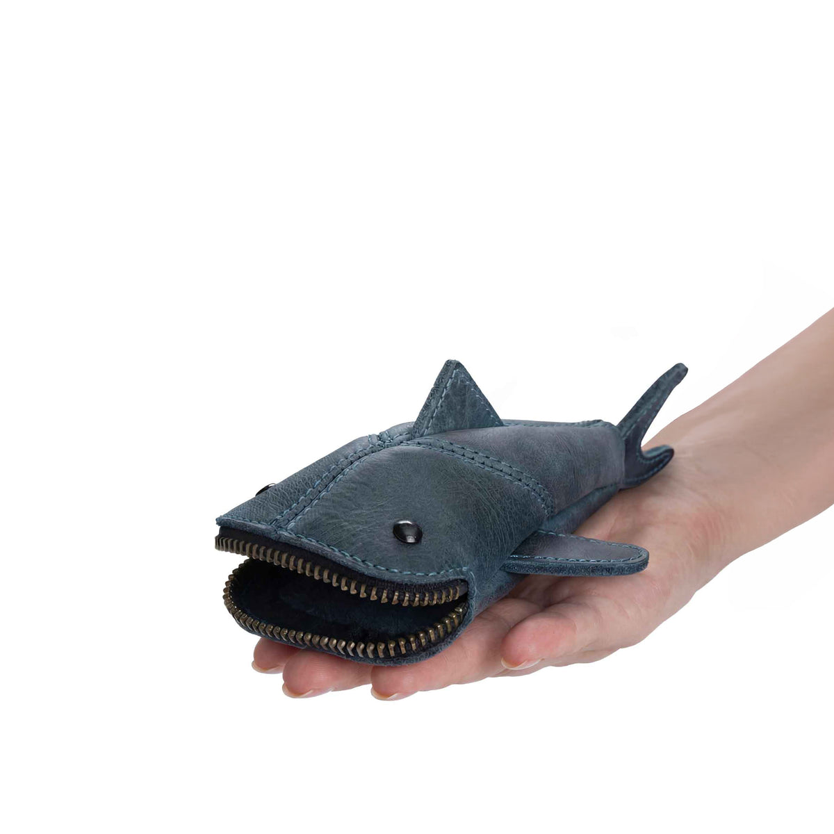 Leather Shark Pouch (Guppy)