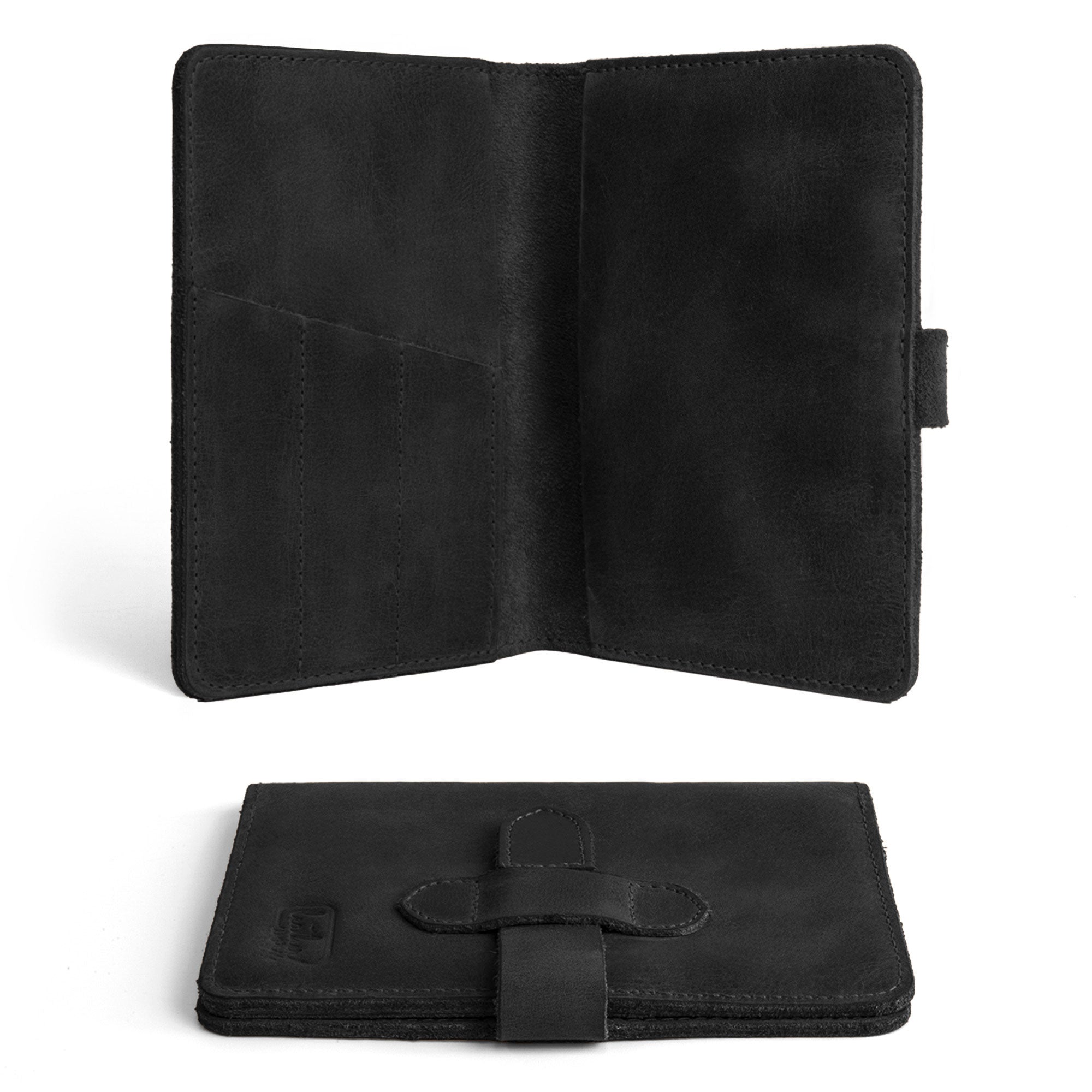 Inside view of Leather Worx Field Notes Cover 3.5 x 5.5 in. Cover with Pen Slots in black leather, showing off its elegant design. This Full Grain Leather Cover for Field Notes (3.5 x 5.5 in.) with Pen Slots is a must-have for any notebook lover. A small batch production that reflects the handmade quality of La Antigua Guatemala and Oaxaca Mexico.