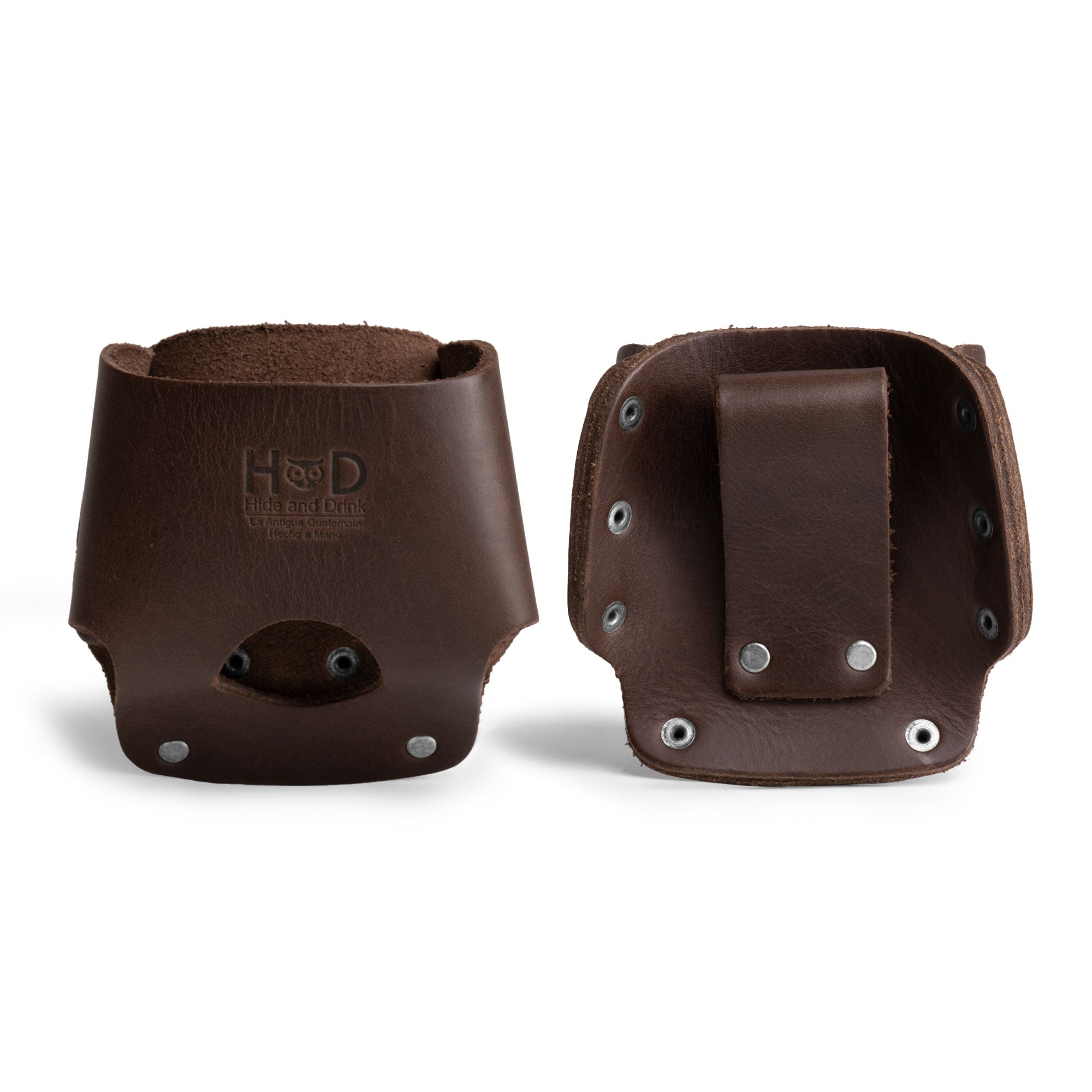 Stylish Large Tape Holster from Hide & Drink designed for electricians, made of rustic Full Grain Leather. This tool holster comes with an easy belt loop for comfort and durability, made in La Antigua Guatemala.