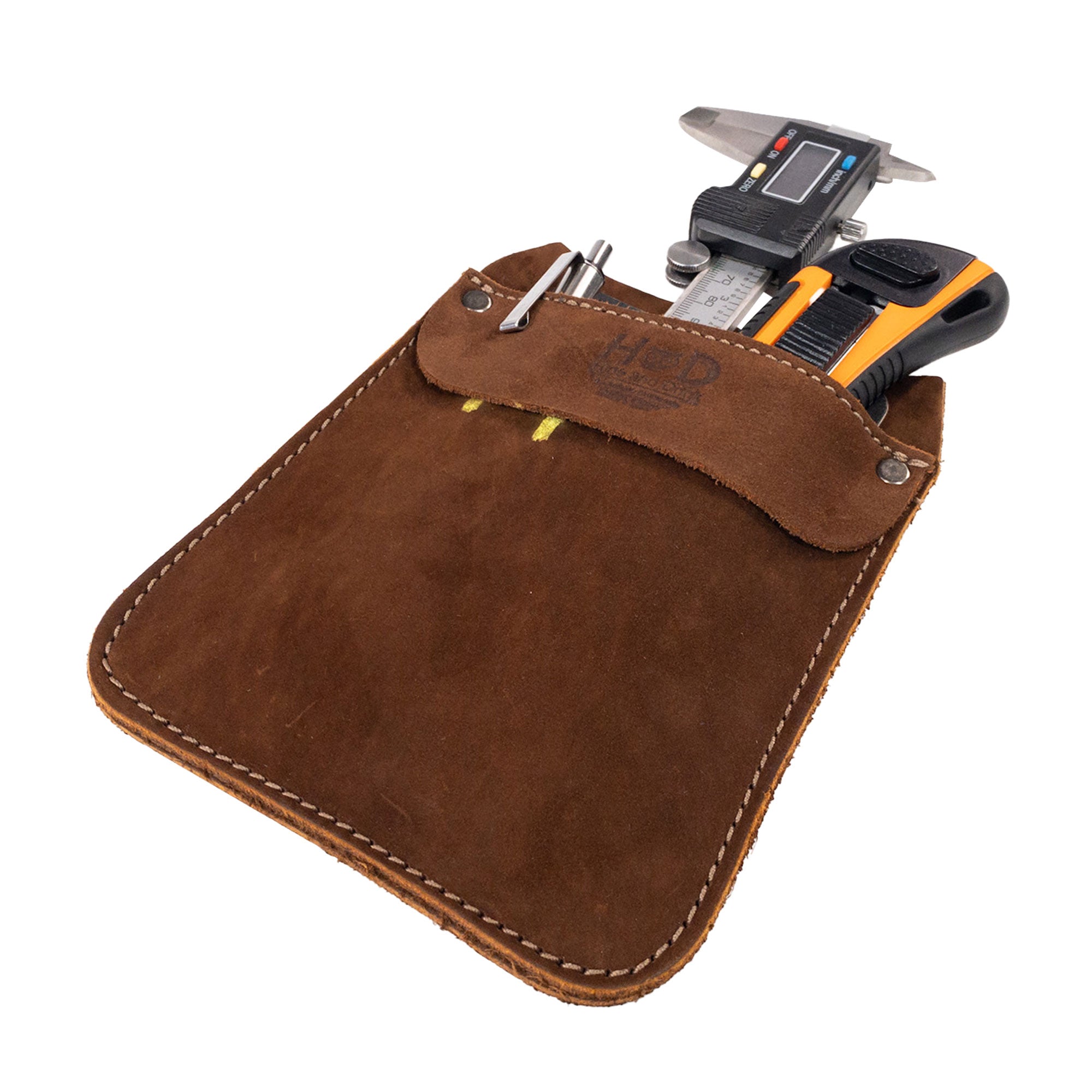 Showcasing the Hide & Drink Leather Work Pocket's dimensions, perfect for storage solutions in a stylish format. An artisan product that combines functionality with aesthetics—ideal for carrying essentials on the go.