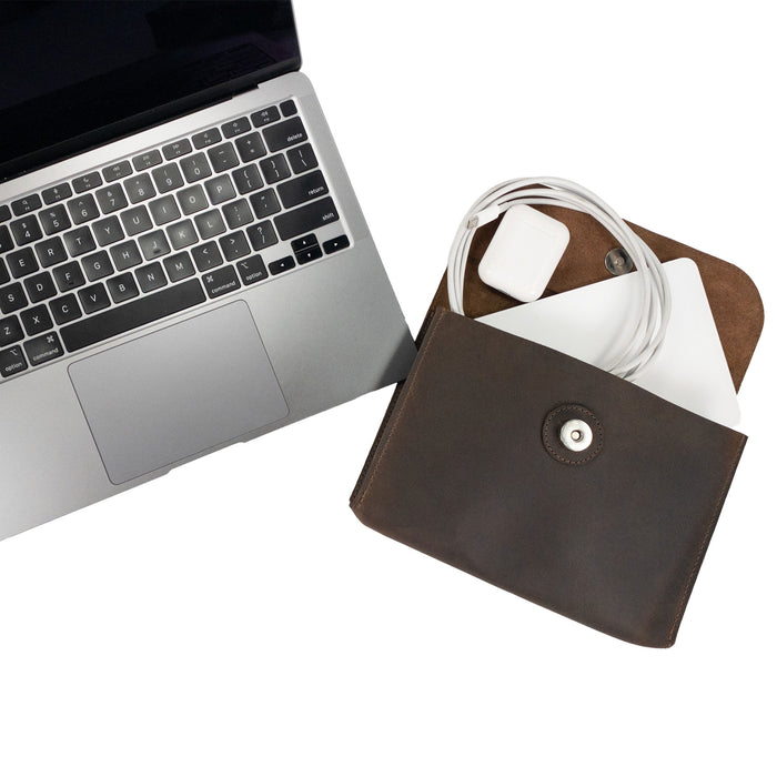 Minimalist Electronic Pouch for Cables and Chargers - Stockyard X 'The Leather Store'
