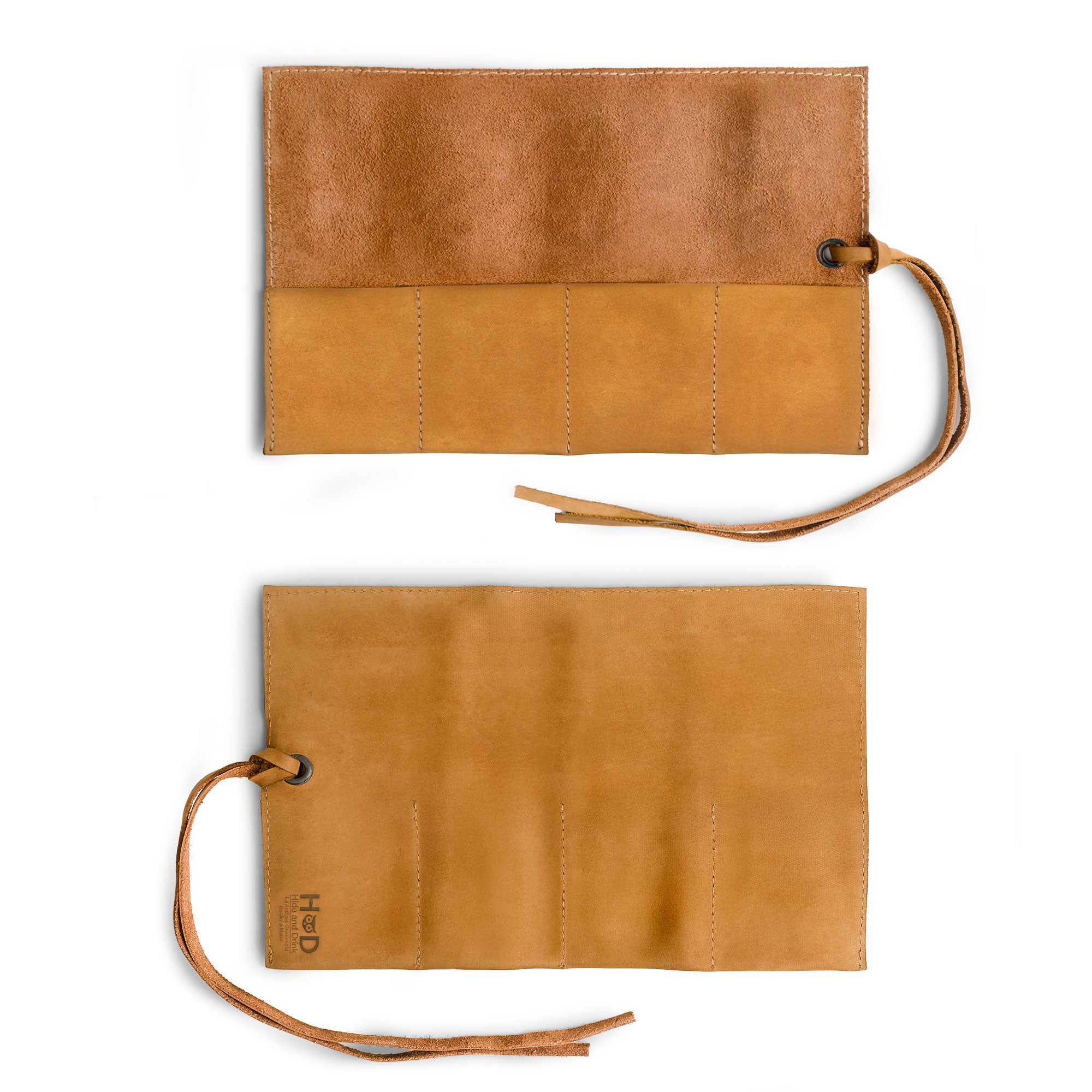 Charming Watch Roll by Hide & Drink, holds up to 4 watches in style. This easy carry Watch Roll Organizer is made from full grain leather, highlighting the quality of small batch production, hand cut, hand sewn craftsmanship, fire branded, made in La Antigua Guatemala & Oaxaca Mexico.