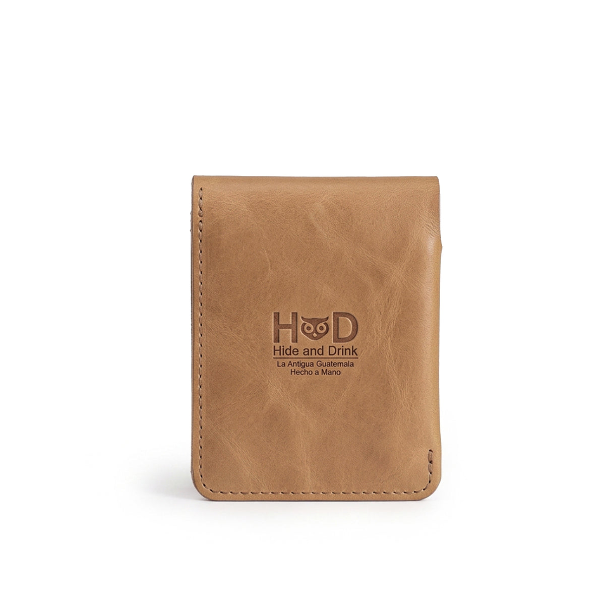 Hide & Drink Slim Card Holder displaying brand logo, designed to hold up to 4 cards plus cash, emphasizing artisan craftsmanship and quality from La Antigua Guatemala.