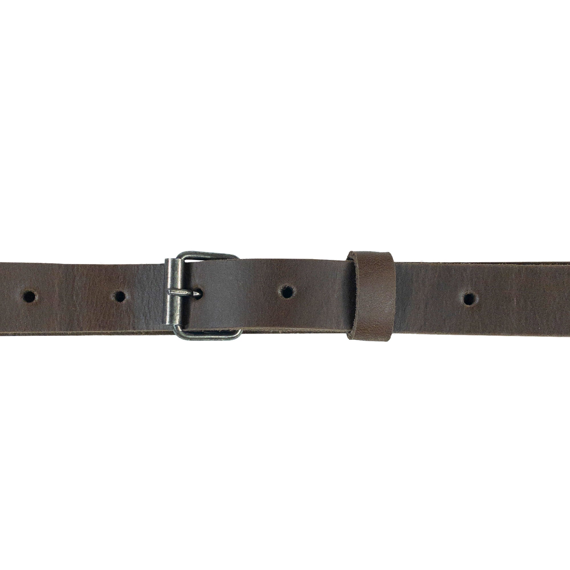 Detailed shot of Heather's Rustic Narrow Belt for Women featuring the buckle and leather strap. The quality of Full Grain Leather ensures durability and a timeless style, indispensable for any wardrobe. Rustic Belt for Women, Narrow Buckle Belt, Waist Strap, Stylish Belly Accessory, Small Batch Production, Hand Cut, Hand Sewn, Fire Branded, Artisan, Handmade in La Antigua Guatemala & Oaxaca Mexico.
