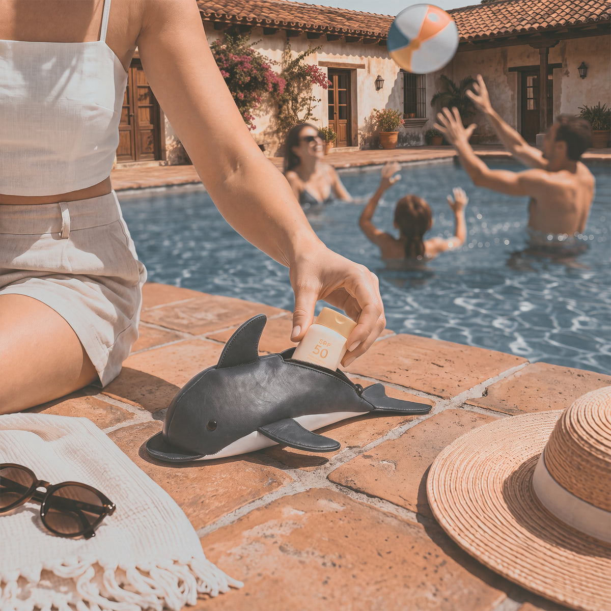 Leather Dolphin Pouch