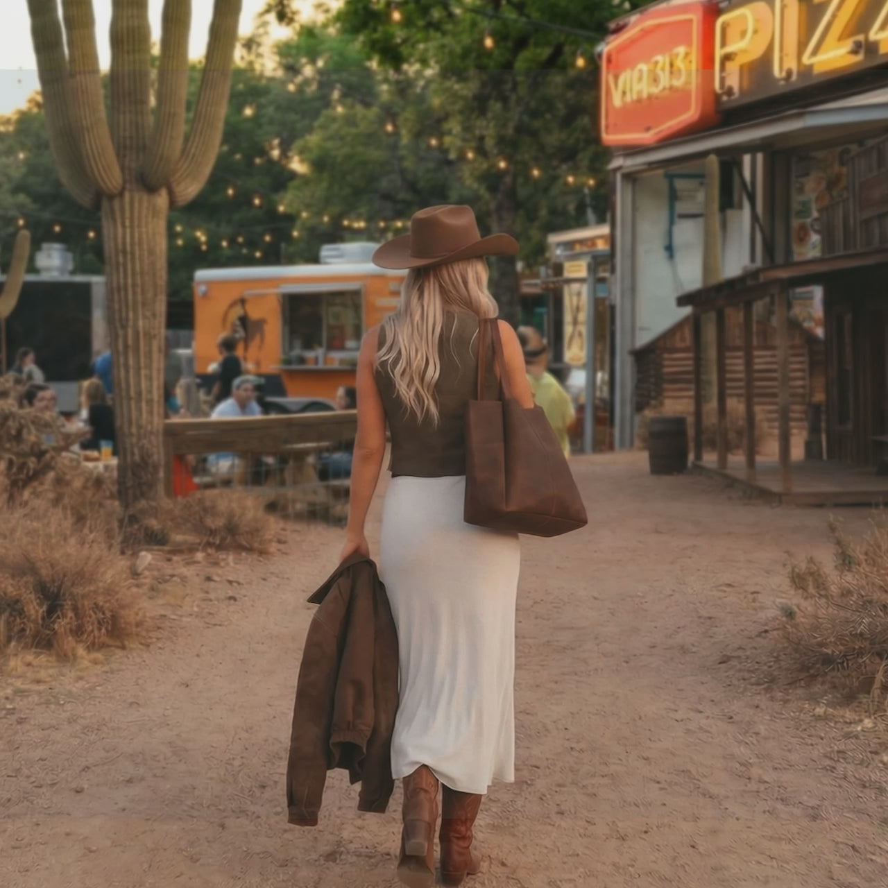The SoCo Shoulder Bag – StockyardX, The Leather Store