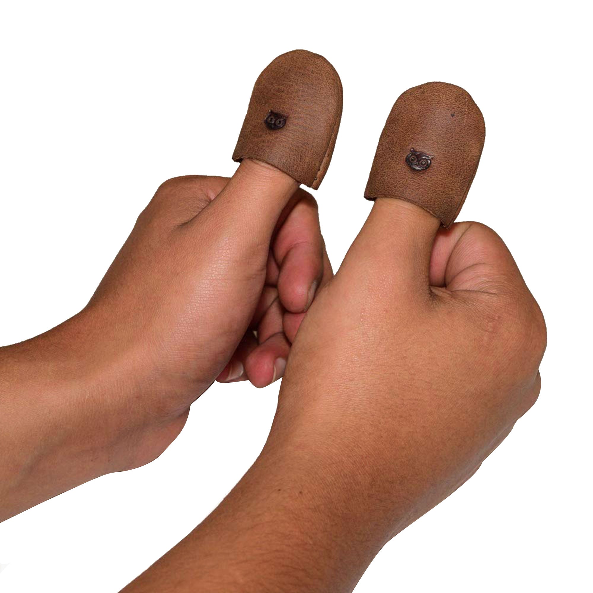 Leather Thimble by Hide & Drink, illustrating the use of the thimbles on fingers, showcasing a practical design as Finger Protectors for sewing and crafting activities including Hand Applique & EPP and Quilting Embroidery. Crafted from Full Grain Leather, these Hand Cut and Hand Sewn thimbles are Fire Branded and highlight Small Batch Production, made artisanally in La Antigua Guatemala & Oaxaca Mexico.