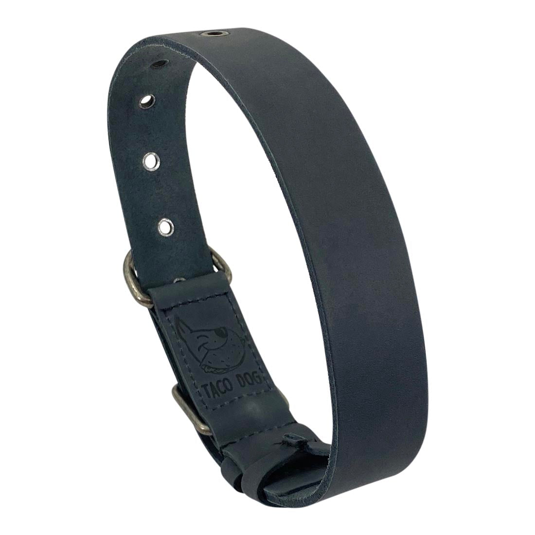 Robust Thick Leather Dog Collar for Medium Size Dog (12 to 21 Inches) by Taco Dog, built to last with comfort in mind. Ideal as a gift for dog lovers, reflective of artisan craftsmanship from small batch production in La Antigua Guatemala.