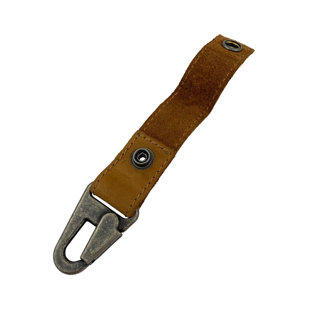Key Ring Holder by Hide & Drink featuring a classic design and made from Full Grain Leather. Perfect for organizing your keys, showcasing artisan craftsmanship, including hand cut and hand sewn styles, handmade in La Antigua Guatemala & Oaxaca Mexico.