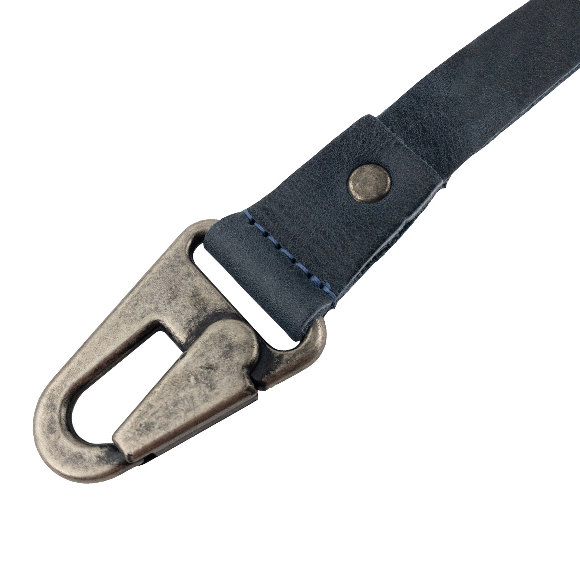 Lanyard Keychain by Hide & Drink, featuring a secure hook for easy access to keys. This artisan-crafted product made from full grain leather is perfect for everyday use and is handmade in La Antigua Guatemala & Oaxaca Mexico.