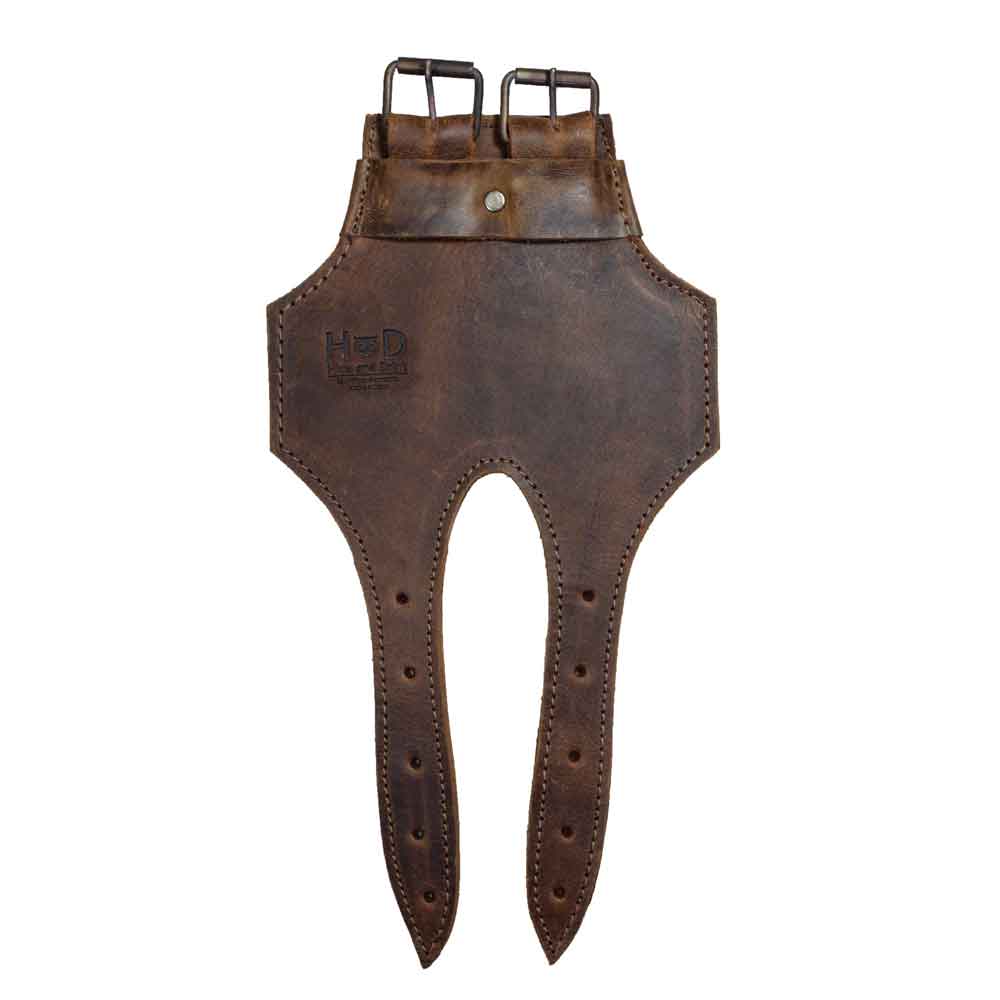 The back view of the Six-Pack Cinch from Hide & Drink, highlighting its Full Grain Leather design. This Bicycle Beer Carrier is part of small batch production and features fire branding, showcasing the artisan quality and handmade allure from La Antigua Guatemala & Oaxaca Mexico.