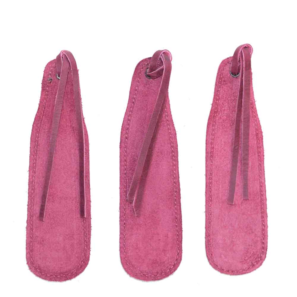 Hide & Drink Bookmark (3-Pack), an essential full grain leather marker for book lovers. This artisan piece combines craftsmanship and small batch production from La Antigua Guatemala.