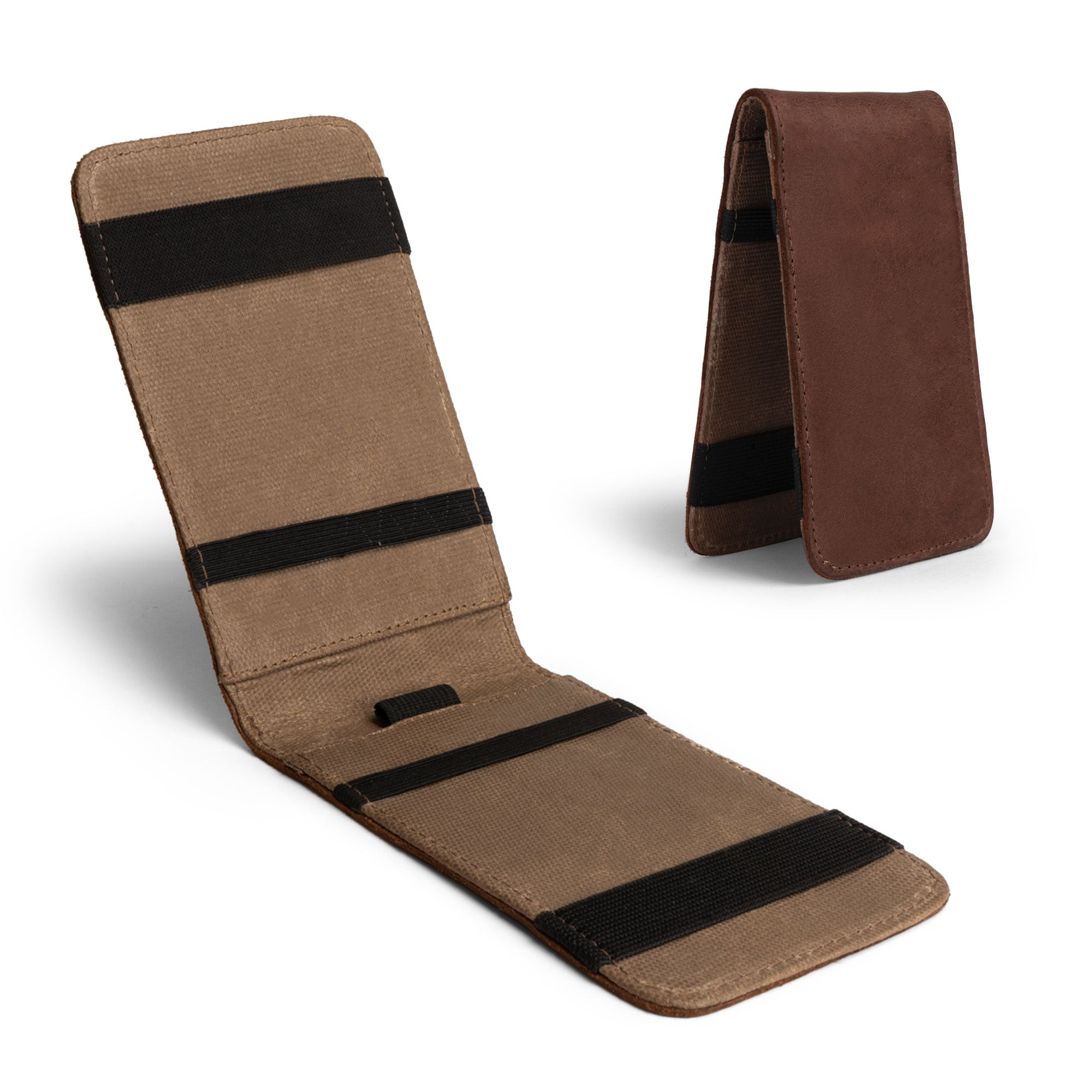 Sleek Golf Scorecard Holder by Hide & Drink, made with high-quality full grain leather. An essential for golfers, this Golf Performance Scorecard Holder also functions as a Golf Card Holder and Yardage Book Cover. Handmade in La Antigua Guatemala, reflecting artisan techniques and small batch production quality.