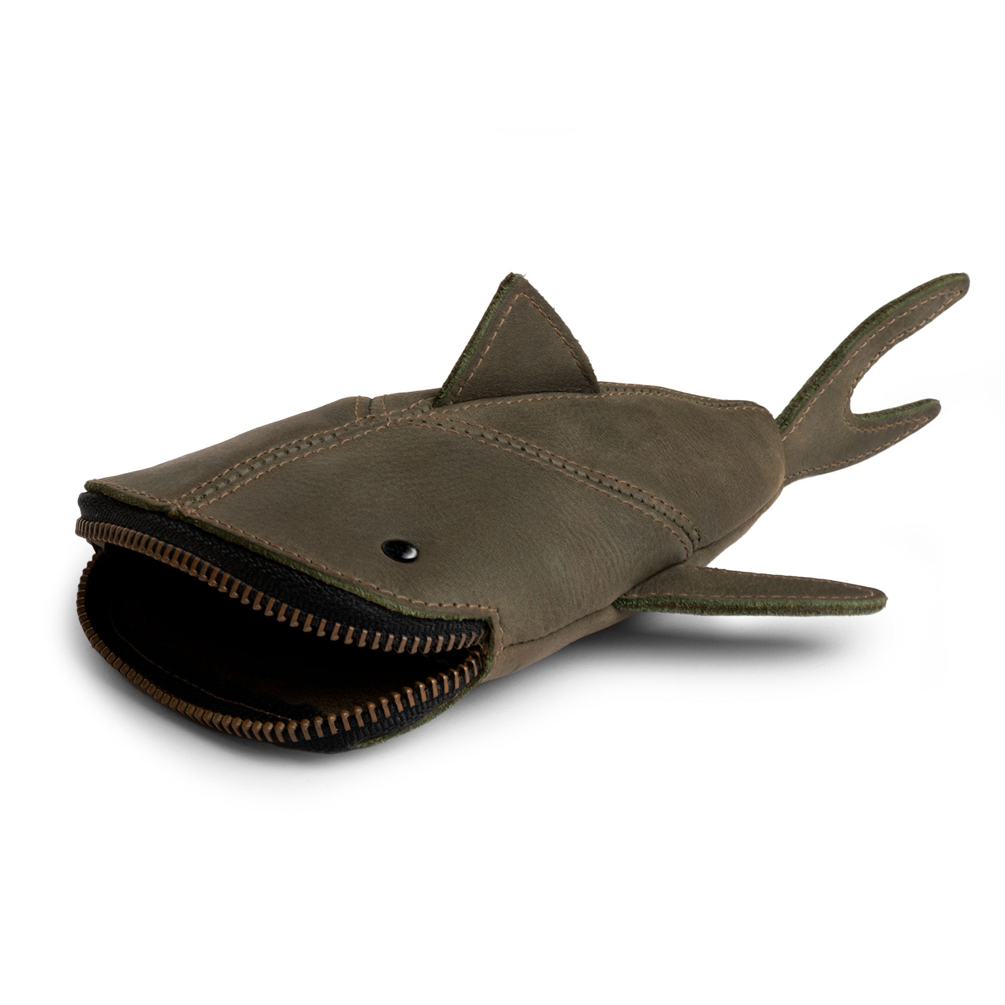 Dimensions displayed for the green Leather Shark Pouch by Hide & Drink, showcasing its compact and convenient design. This zippered case functions well as a shark shaped pencil purse or coin pouch and is artisan crafted from full grain leather, maintaining small batch production standards in La Antigua Guatemala & Oaxaca Mexico.
