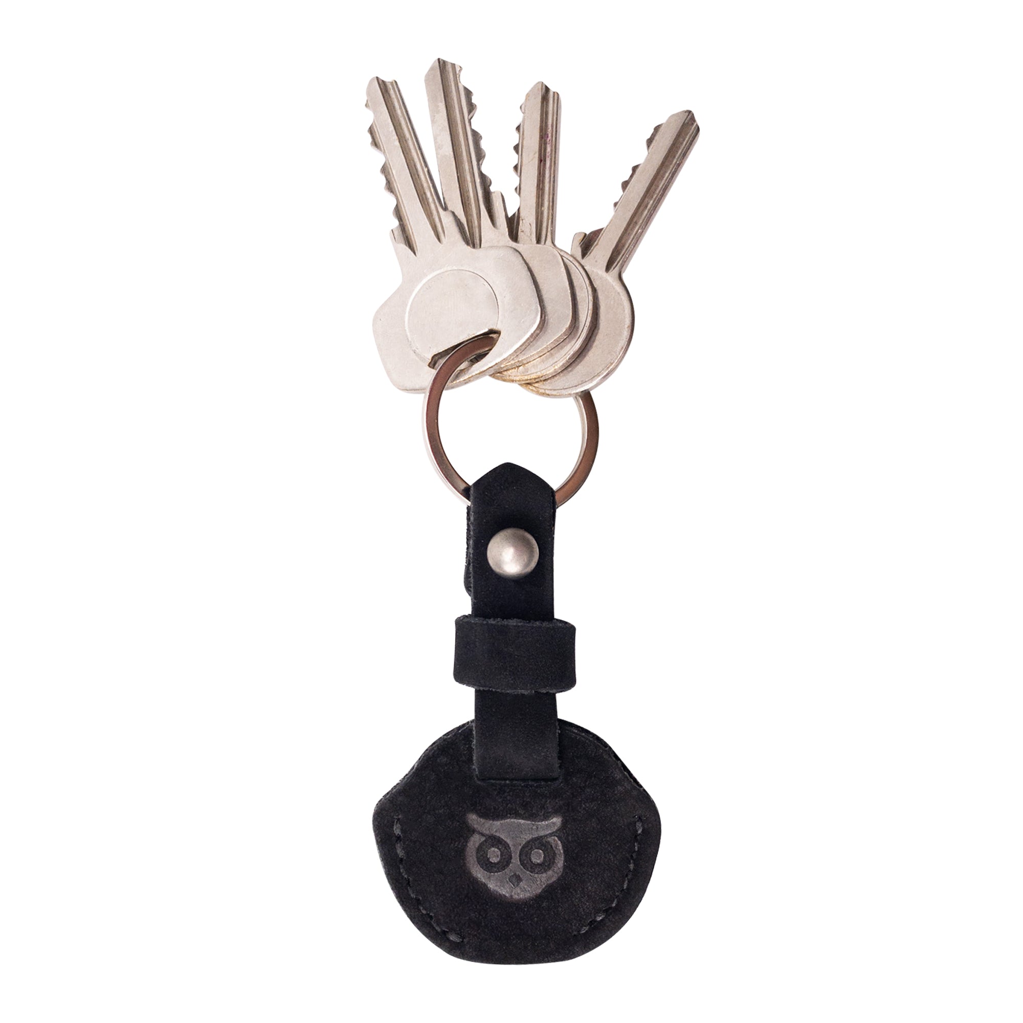 Hide & Drink Single Key Sleeve, a stylish key ring holder made with a vintage touch and crafted from full grain leather. Artisan-made in La Antigua Guatemala for high-quality accessories.