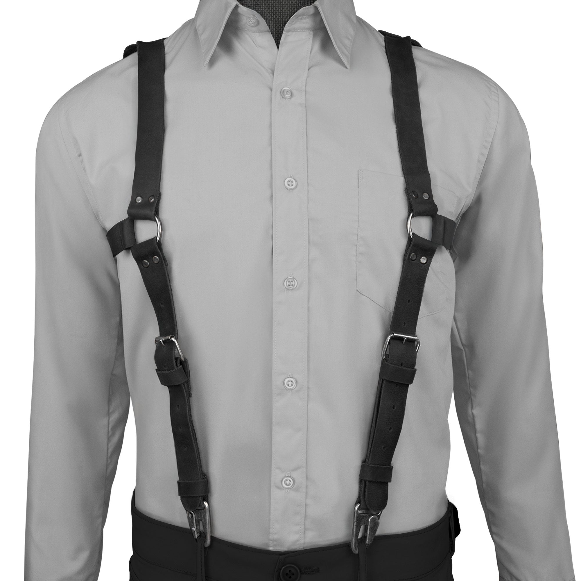 Front view of black suspenders with shoulder support by Hide & Groom, featuring adjustable straps. Made from full grain leather, these suspenders are ideal for weddings and crafted in La Antigua Guatemala with artisan quality.
