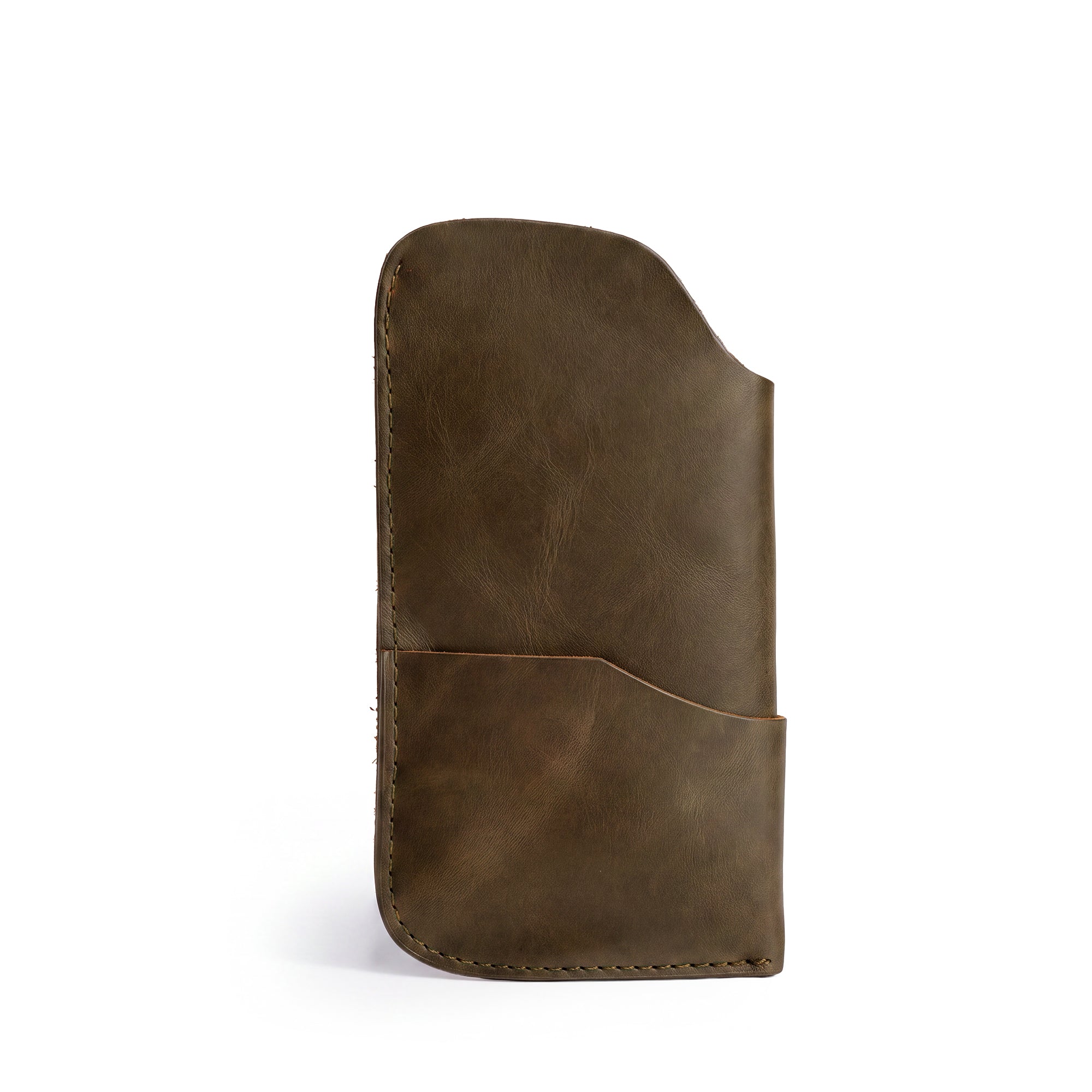 Crafted elegance of the Hide & Drink Sunglass Case & Wallet in olive green. This Rustic Sunglasses Case & Wallet is ideal for those seeking a Full Grain Leather eyeglasses sleeve for travel, handmade in La Antigua Guatemala & Oaxaca Mexico.