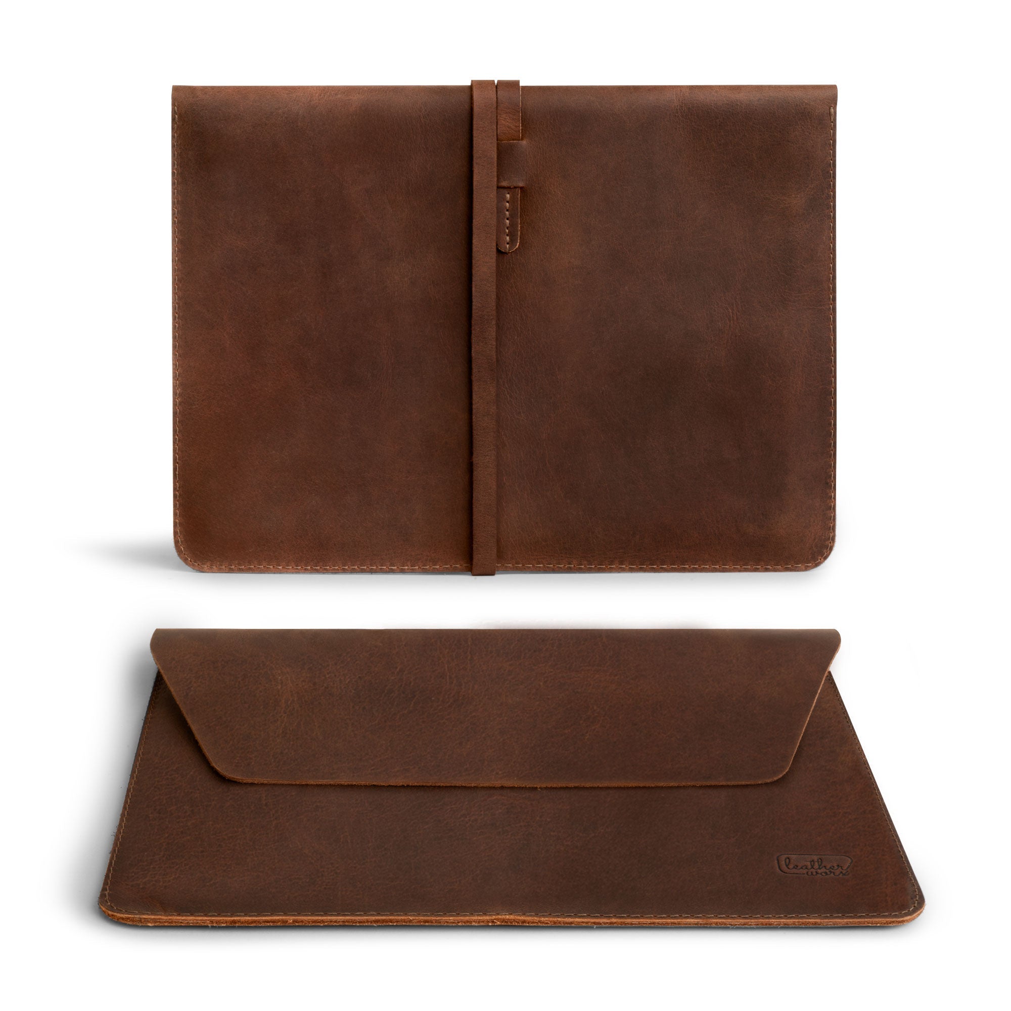 Front and back view of the Leather Worx Envelope 11-inch Tablet Cover, designed for the iPad Air 11 Inch Case Leather (2024). This stylish envelope sleeve with a pencil slot reflects artisanal craftsmanship, ideal for the 5th Generation Tablet with M2 Chip. Crafted from full grain leather, it serves as a protective cover while highlighting the handmade quality with fire branded details, made in La Antigua Guatemala & Oaxaca Mexico for a unique touch.