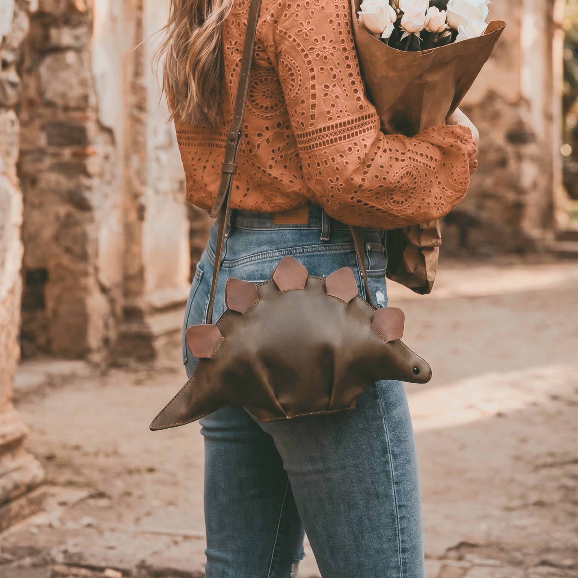 Leather Dinosaur-Shaped Shoulder Bag – StockyardX, The Leather Store