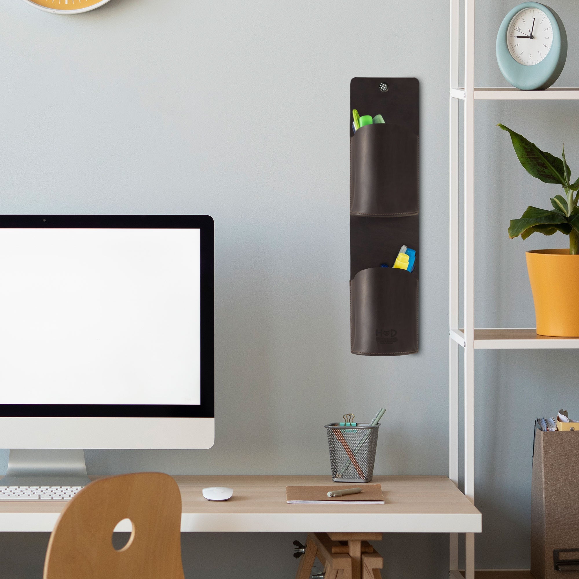 Double Pouch Wall Holder - Stockyard X 'The Leather Store'