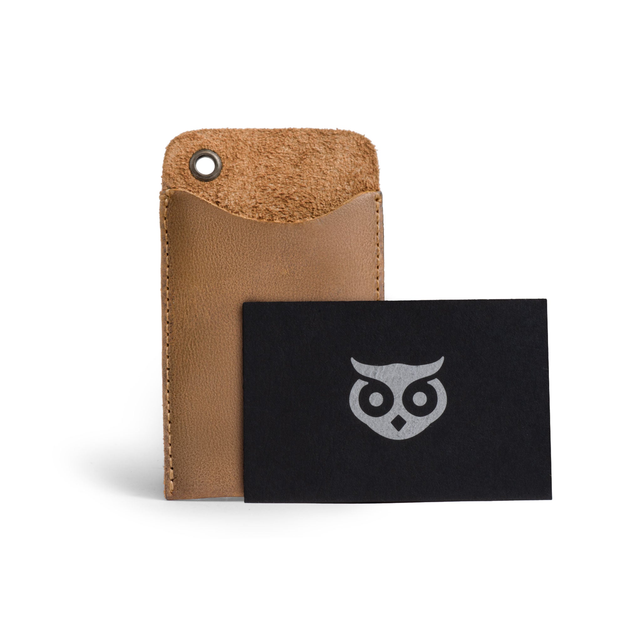 Showcasing Hide & Drink's Multitool Pocket Sleeve EDC in a stylish black leather finish, crafted for everyday carry. This EDC Pocket Slip exemplifies small batch production with hand cut and hand sewn artisan quality from La Antigua Guatemala.