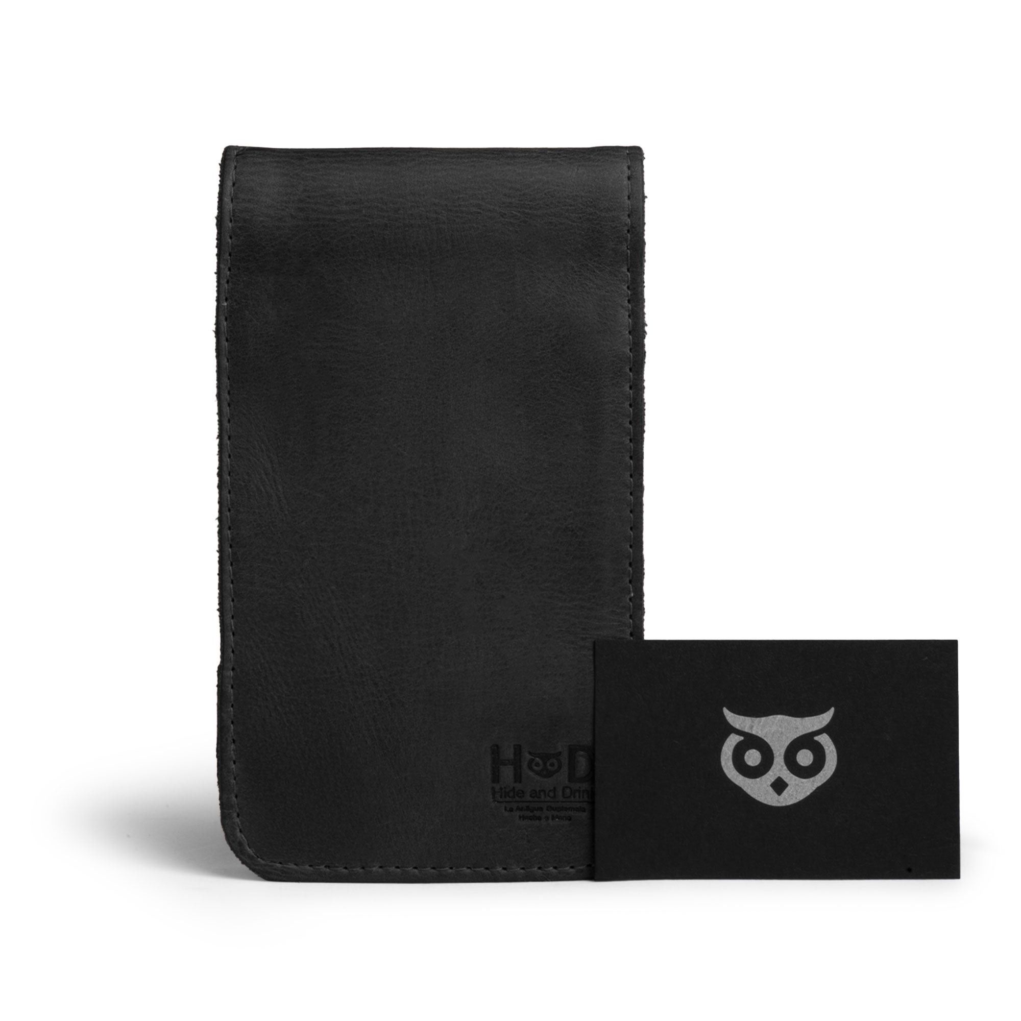 Stylish Golf Scorecard Holder by Hide & Drink made from premium full grain leather. Perfect for golfers, this practical Golf Performance Scorecard Holder is also a reliable Yardage Book Cover and Golf Card Holder. Artisan crafted in La Antigua Guatemala, it emphasizes quality in every detail.