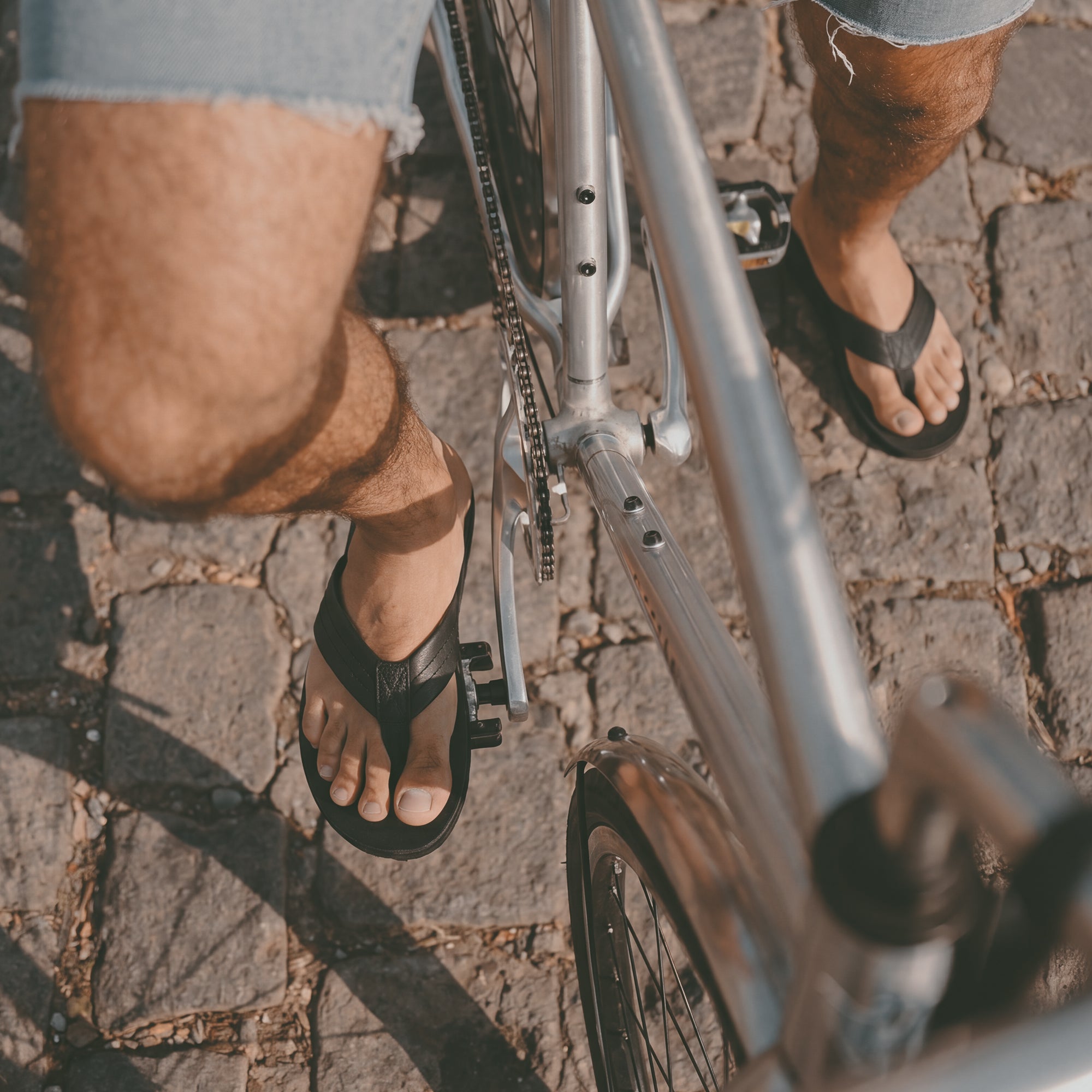 The South Shore Padded Leather Flip Flop