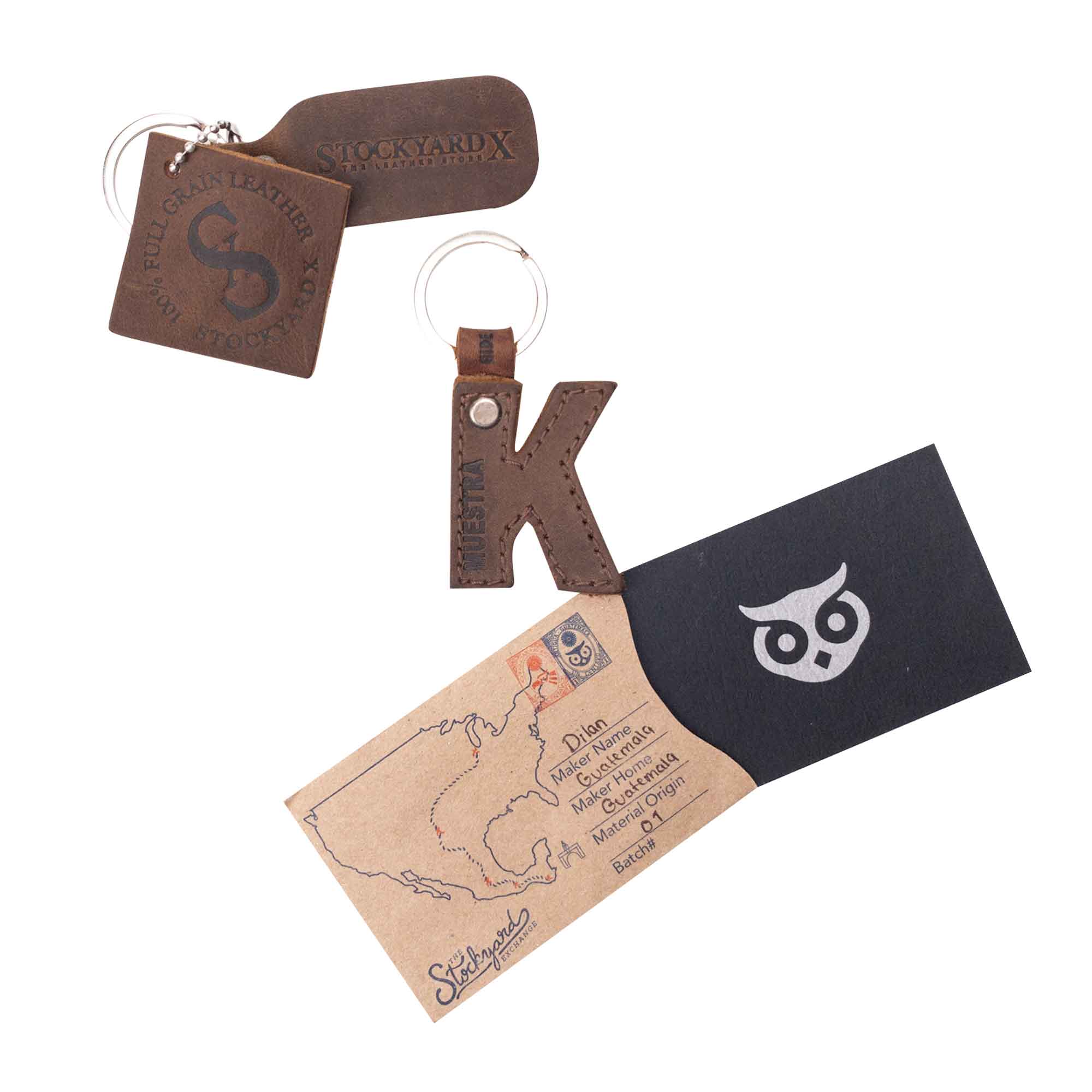Beautiful 'R' Alphabet Letter Keychain by Hide & Drink, constructed of thick leather for durability. Perfect for key personalization, artisan made in La Antigua Guatemala.