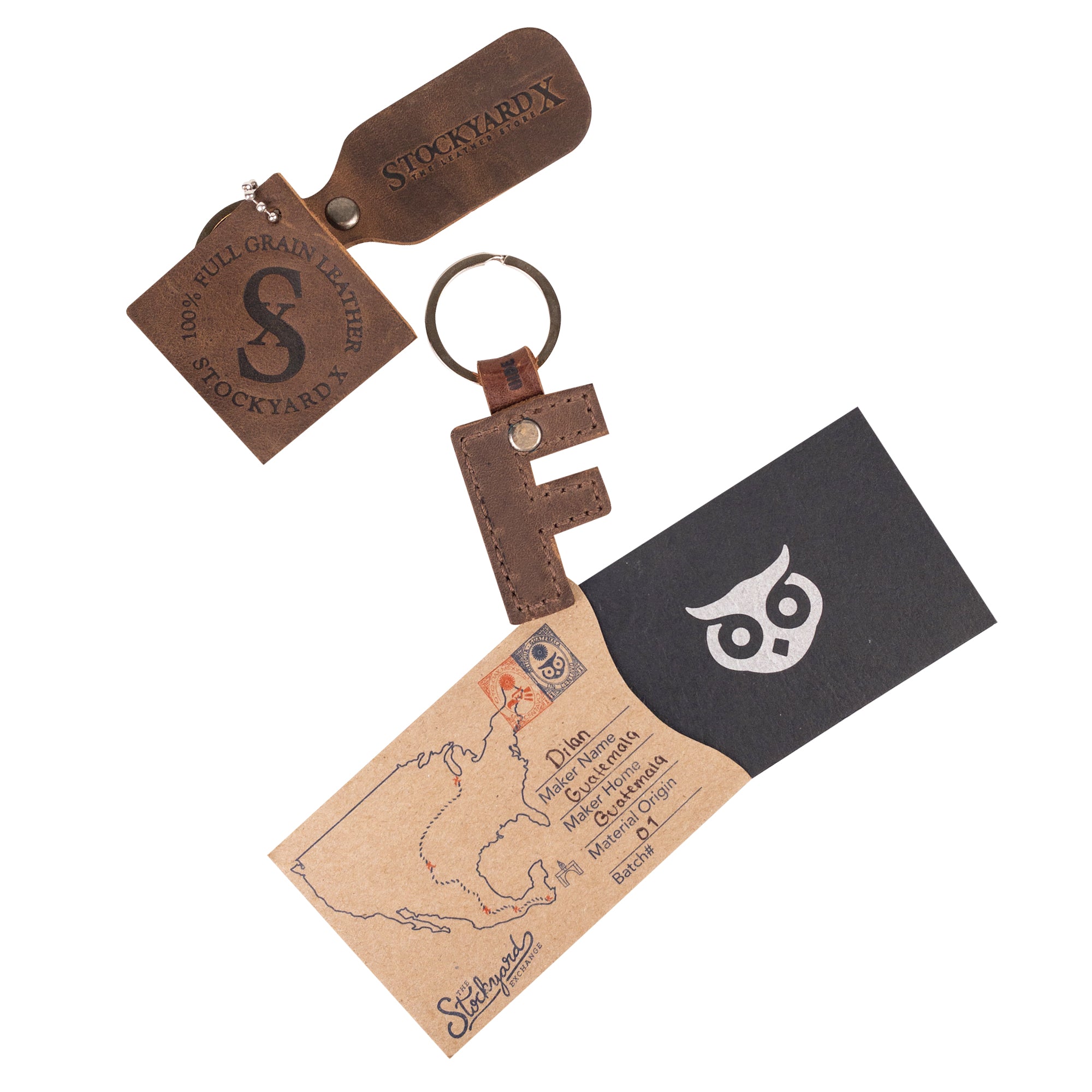 Charming 'H' Alphabet Letter Keychain by Hide & Drink, showcasing thick leather craftsmanship. Ideal for adding character to your keys, made artisanally in La Antigua Guatemala.