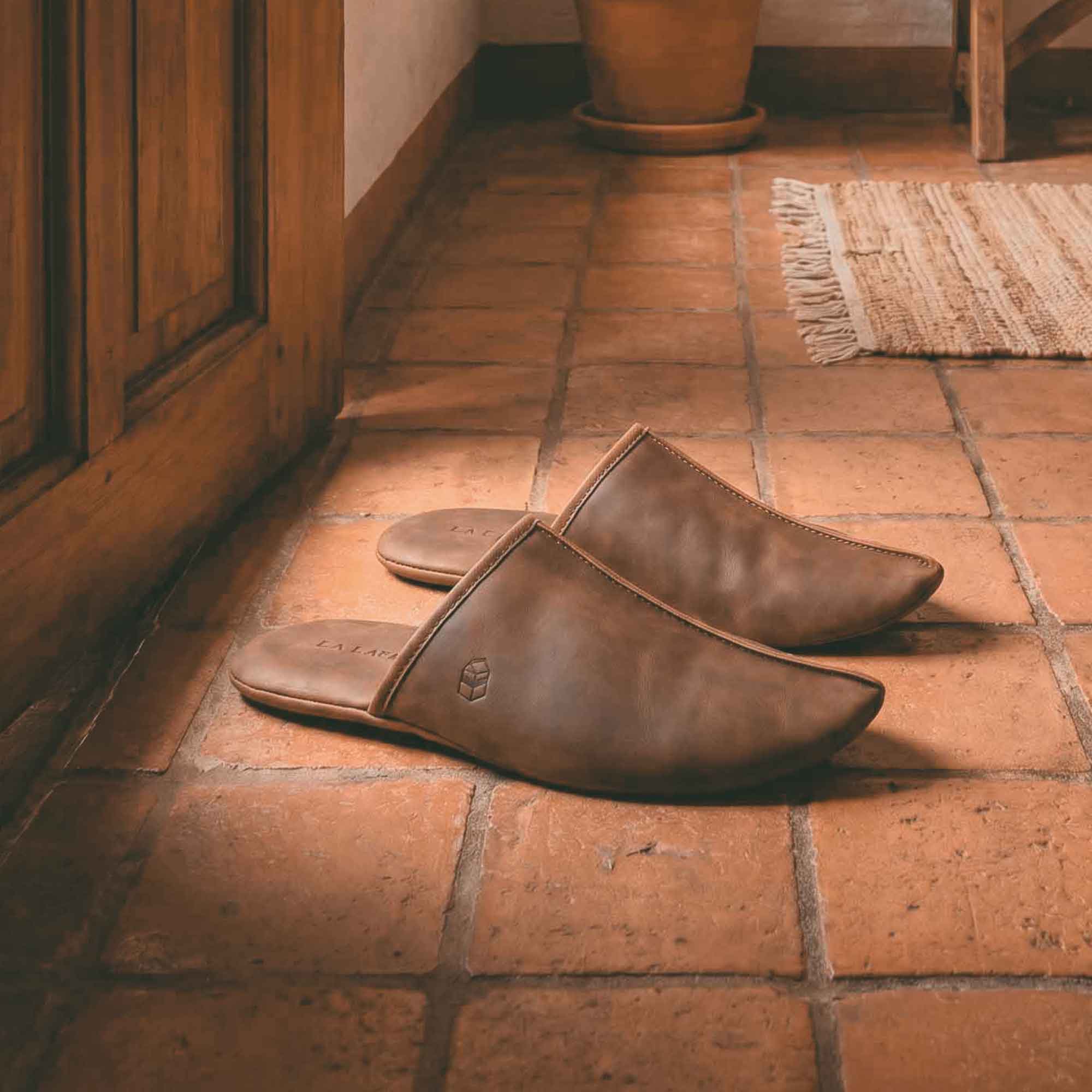 Kazakh House Slippers – StockyardX, The Leather Store
