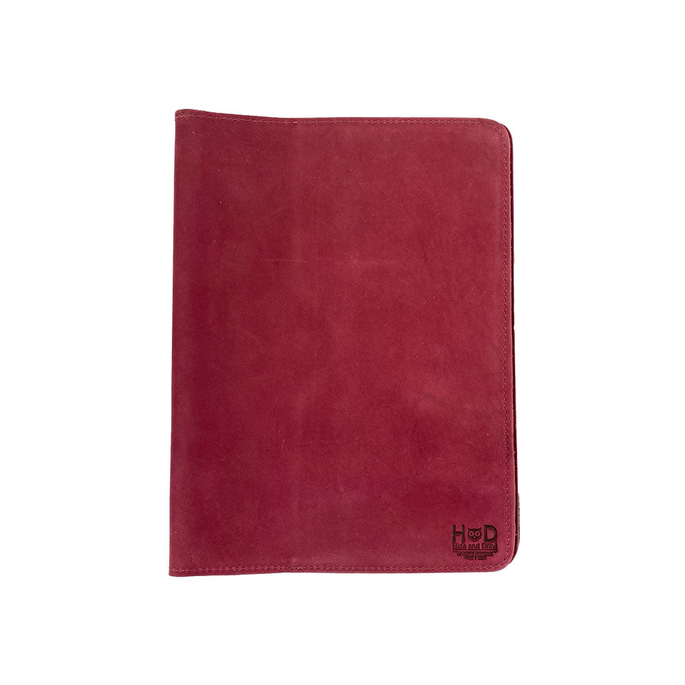 Close-up of the dimensions of the Full Grain Leather Journal Cover for Moleskine Cahier XL (7.5 x 9.75 in.) by Hide & Drink, presenting its perfect fit for Moleskine notebooks. Artisan handcrafted and highlighting small batch production.