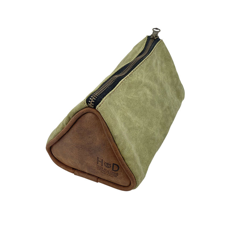 Triangle Leather Dopp Kit for Toiletries by Hide & Drink – StockyardX ...