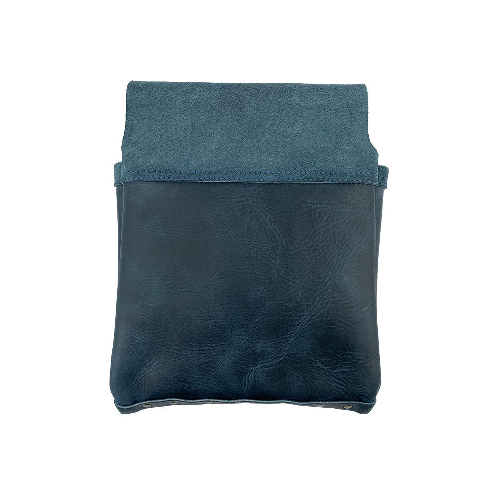 Back view of the Constructor Belt Bag in slate blue by Hide & Drink, ideal for constructors. This high-quality tool bag is crafted from full grain leather and is handmade in La Antigua Guatemala & Oaxaca Mexico.