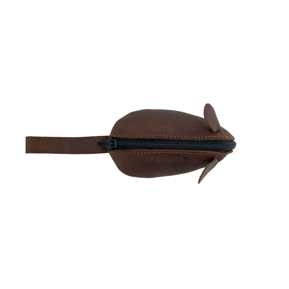 Top view of the Hide & Drink Mouse Coin Pouch, a stylish and compact change pouch made from full grain leather. This pocket case for coins is perfect for carrying loose change and features artisan craftsmanship, made by hand in La Antigua Guatemala. An excellent travel accessory for those who appreciate handmade quality.