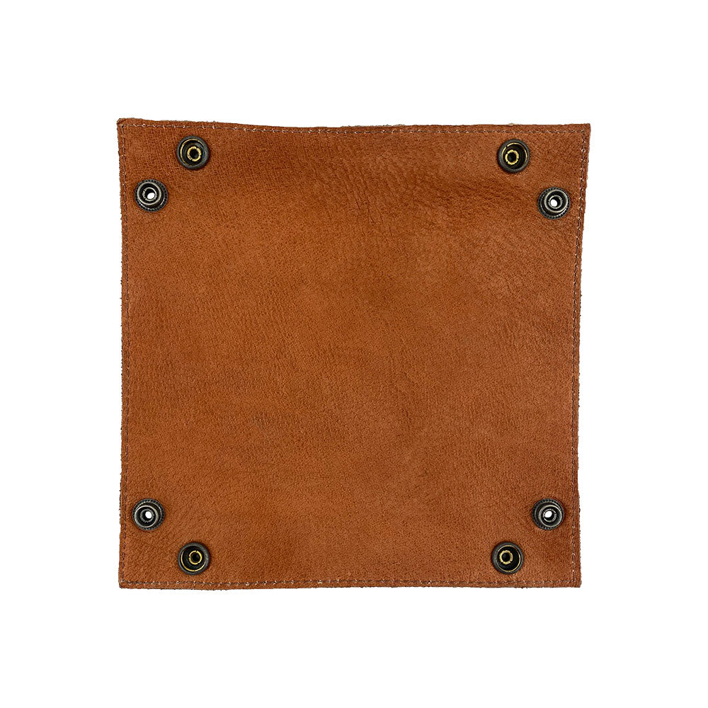Elegant Valet Tray with Sheep Skin by Hide & Drink, showcasing a smooth, soft leather finish. This tray is designed to neatly store coins and keys, making it an essential accessory for organization. With its artisan craftsmanship, this handmade catchall is perfect for your home and also a great travel companion, reflecting small batch production and skilled workmanship from La Antigua Guatemala and Oaxaca Mexico.