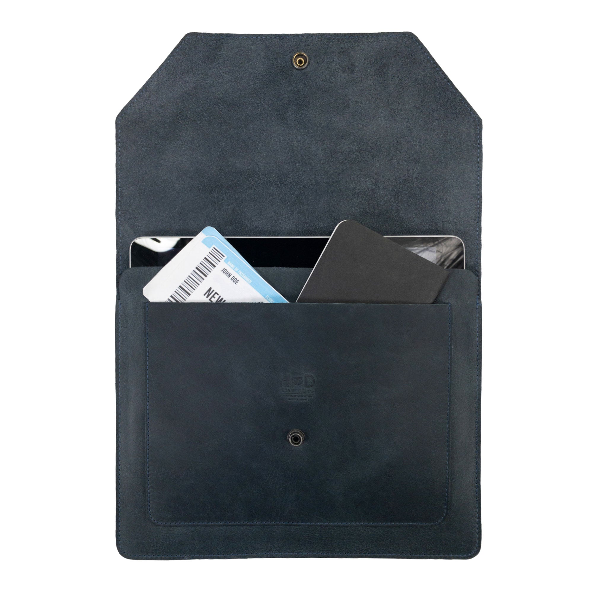 Hide & Drink's Slim Portfolio in different shades, showcasing versatility as a handmade Flat Messenger Case. This Full Grain Leather Narrow Document Holder is ideal for organizing office essentials, made with care in La Antigua Guatemala & Oaxaca Mexico.