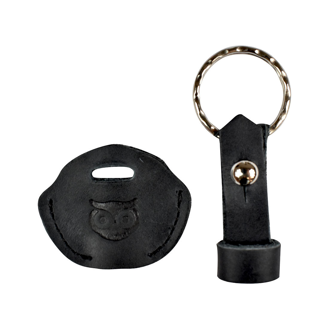 Hide & Drink Single Key Sleeve, a stylish key ring holder with vintage aesthetics, made from durable full grain leather. Artisan-crafted in La Antigua Guatemala, highlighting small batch production.