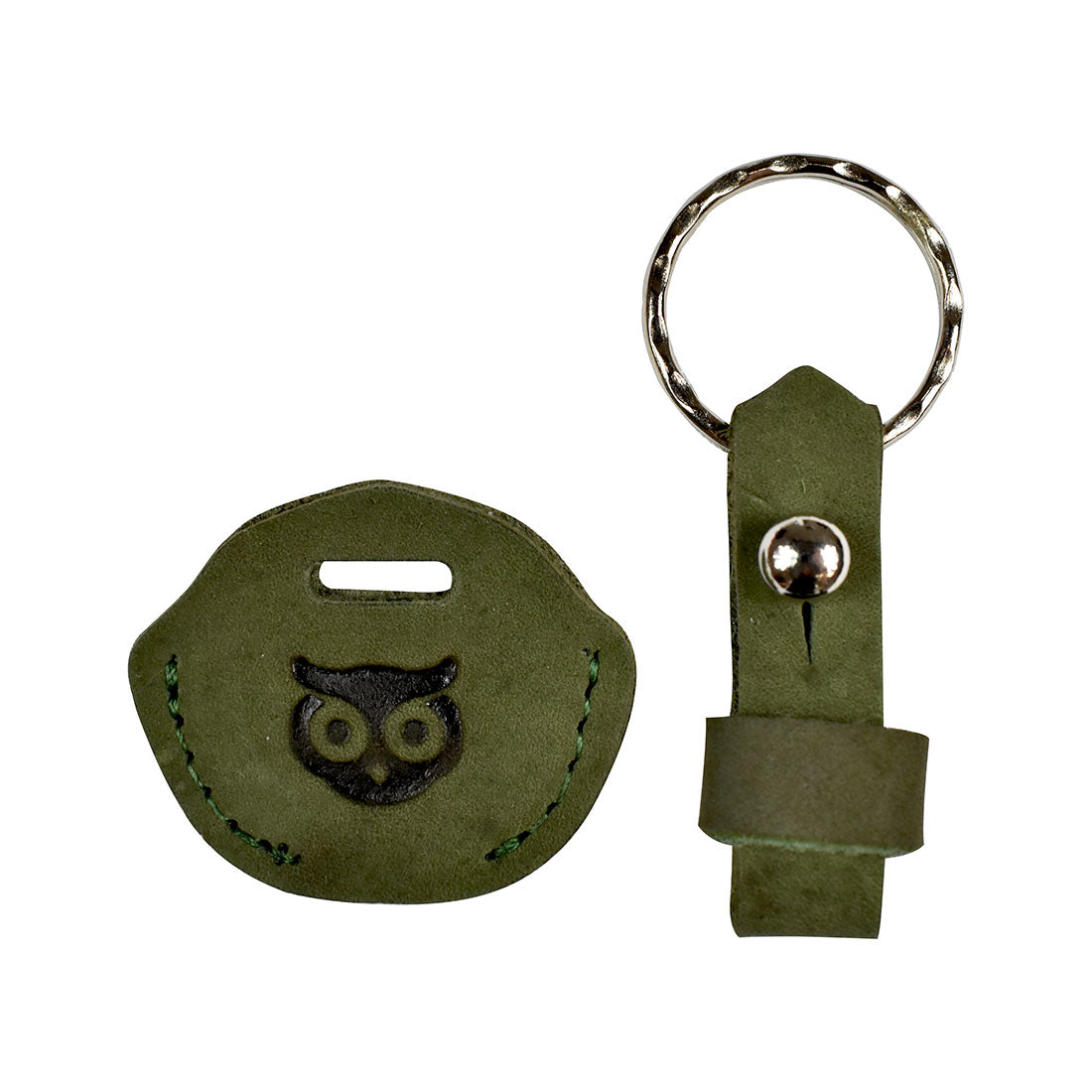 Hide & Drink Single Key Sleeve, a uniquely designed key ring holder featuring a vintage cover, handcrafted from full grain leather. Artisan-made in La Antigua Guatemala, highlighting quality small batch production.