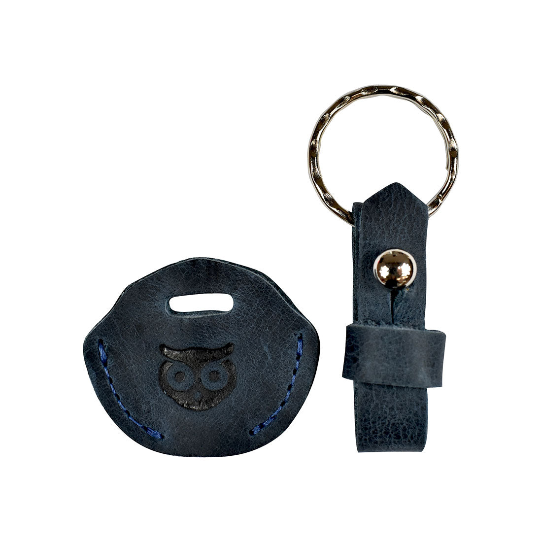 Hide & Drink Single Key Sleeve, featuring a vintage cover and key ring holder made from high-quality full grain leather. Artisan-crafted in La Antigua Guatemala, showcasing craftsmanship and small batch production.