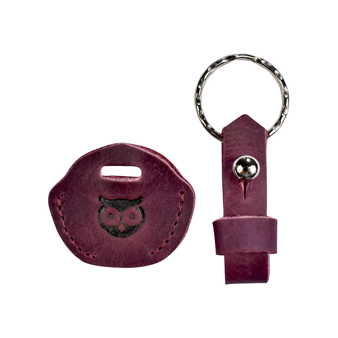 Hide & Drink Single Key Sleeve, a stylish and functional key ring holder with a vintage cover design. Made from premium full grain leather, this artisan-crafted piece highlights the quality from La Antigua Guatemala.