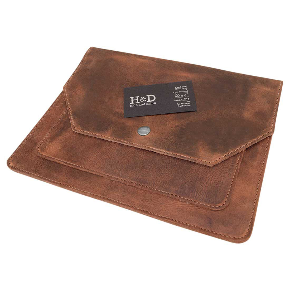 Hide & Drink's Slim Portfolio with packaging, showcasing this handmade Flat Messenger Case as a perfect gift. Crafted from Full Grain Leather, it acts as a stylish Narrow Document Holder, made in La Antigua Guatemala & Oaxaca Mexico.