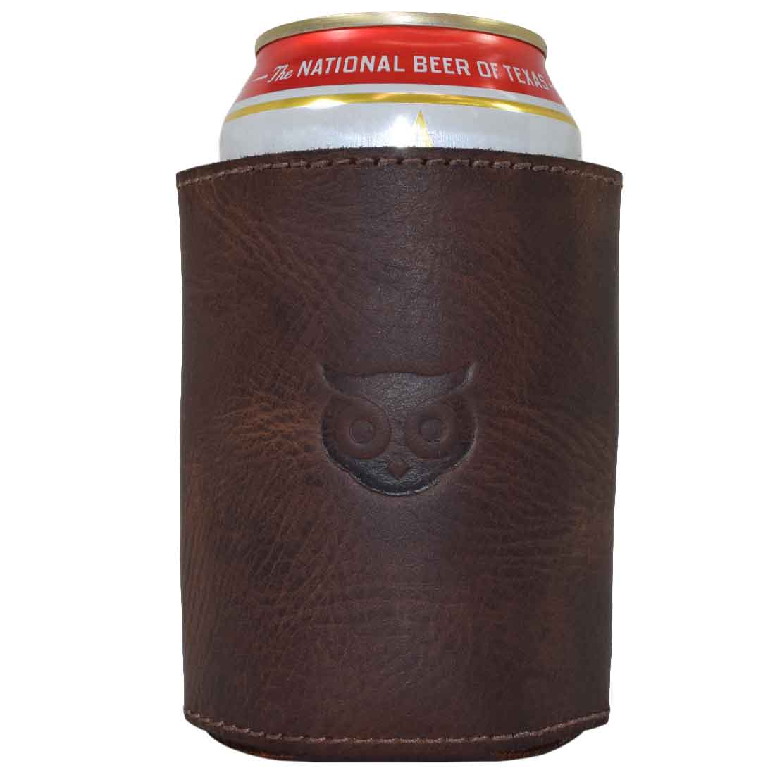 Stylish Coolie Beer Sleeve by Hide & Drink, crafted from Full Grain Leather. Ideal for keeping your drinks cold, showcasing artisan quality with small batch production, hand cut and hand sewn details. Made in La Antigua Guatemala, this unique piece features a fire branded owl design.