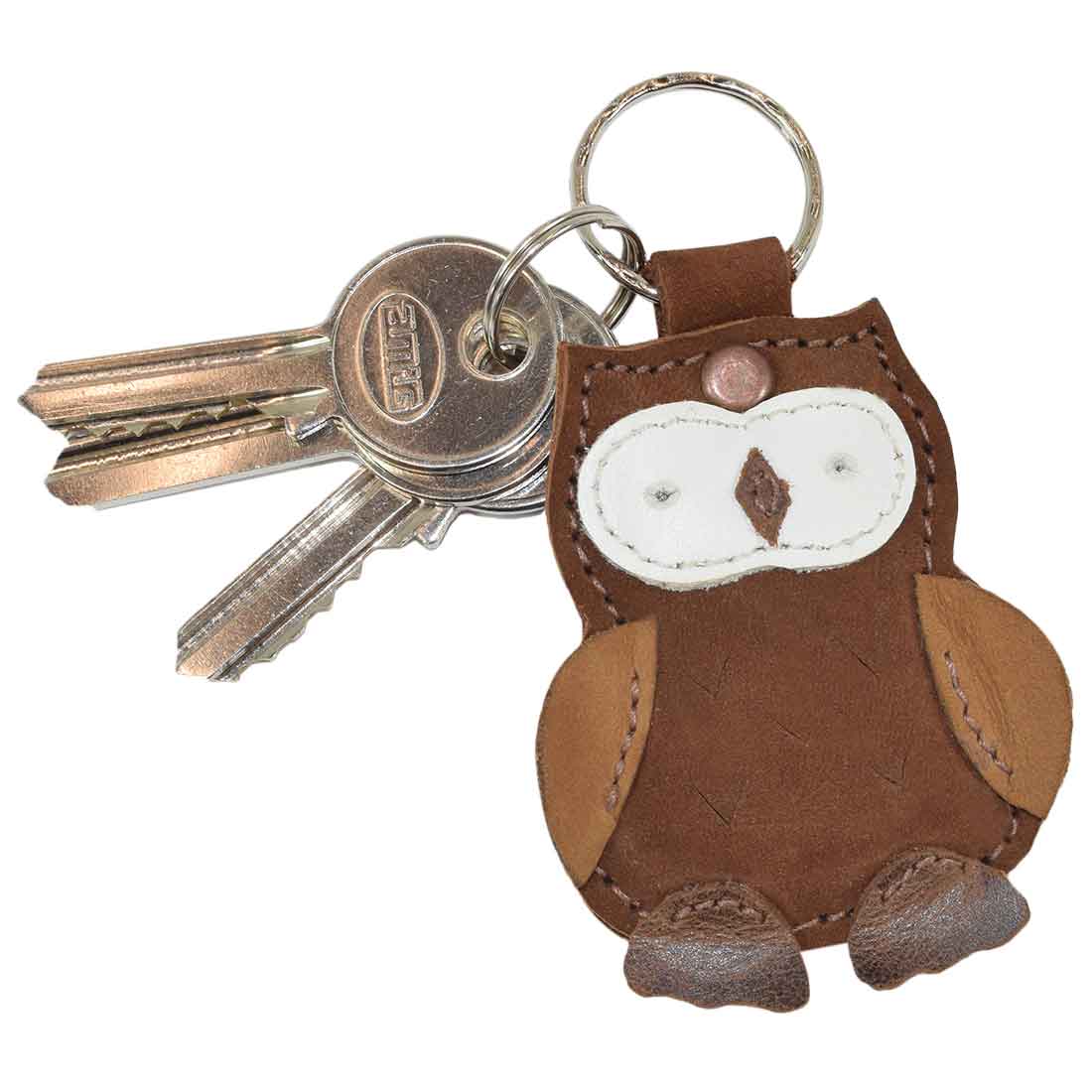 Owl-shaped Critter Key Chain by Hide & Drink, featuring a charming design made from Full Grain Leather. This adorable Animal Key Ring Holder combines style and function, perfect for any key collection. Handmade in La Antigua Guatemala & Oaxaca Mexico.